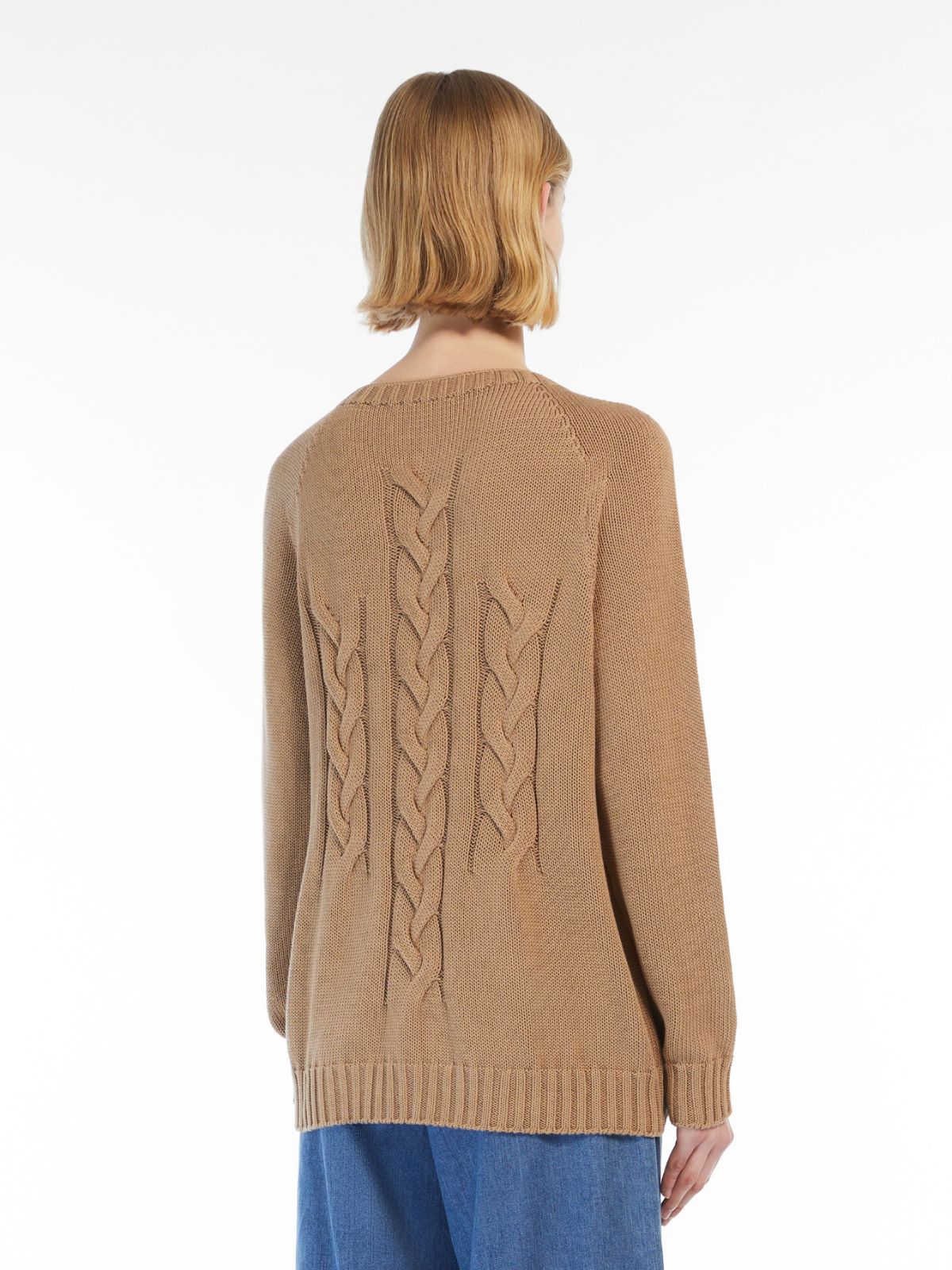 Cable-knit sweater in cotton yarn