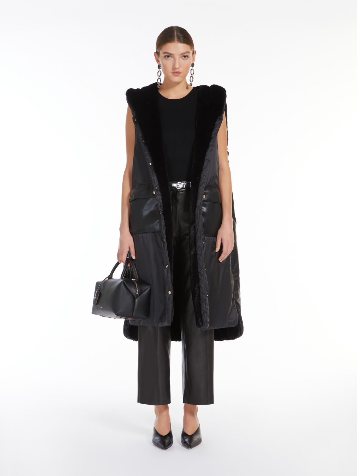 Long reversible gilet in water-repellent fabric