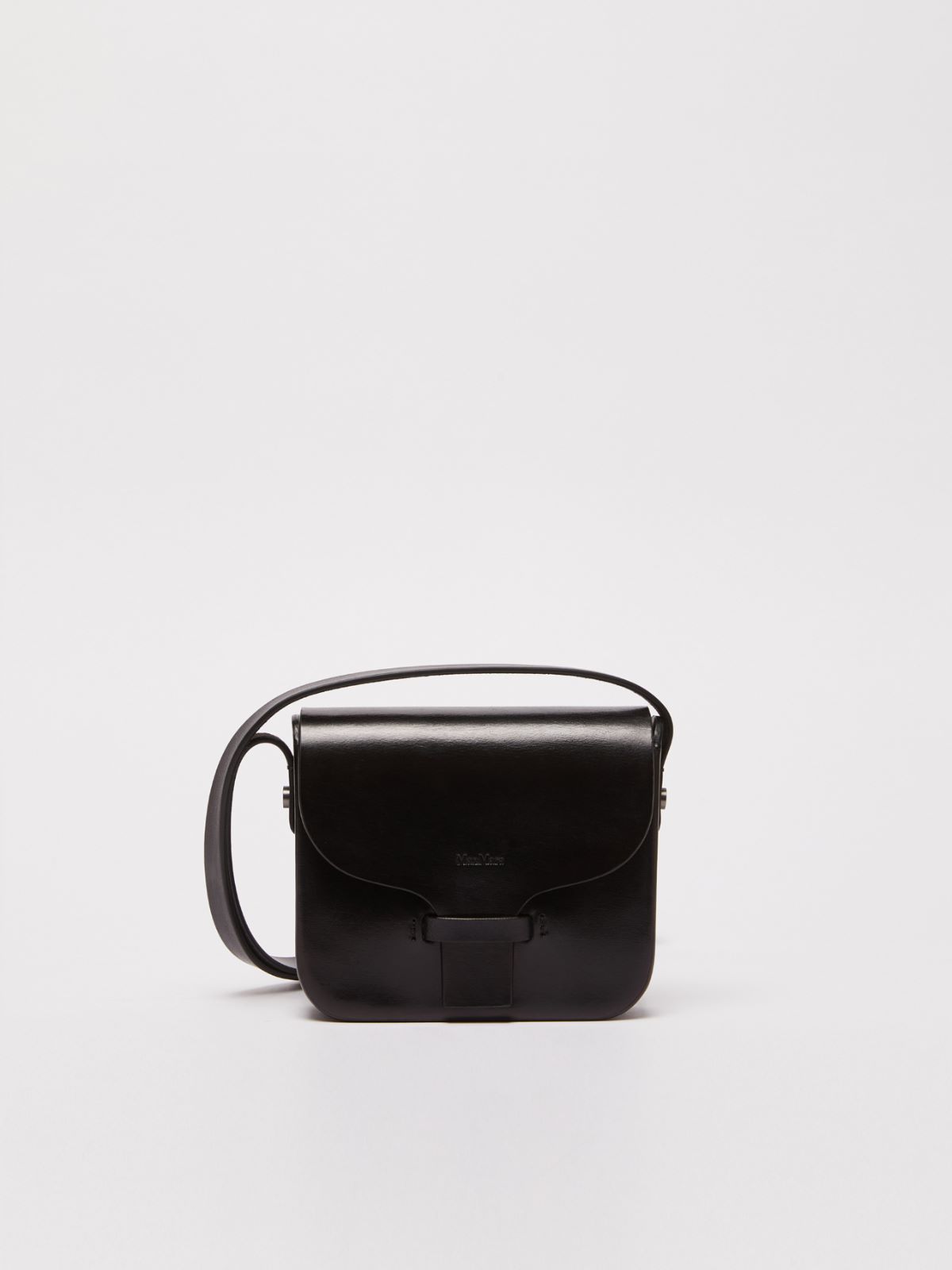 Leather shoulder bag