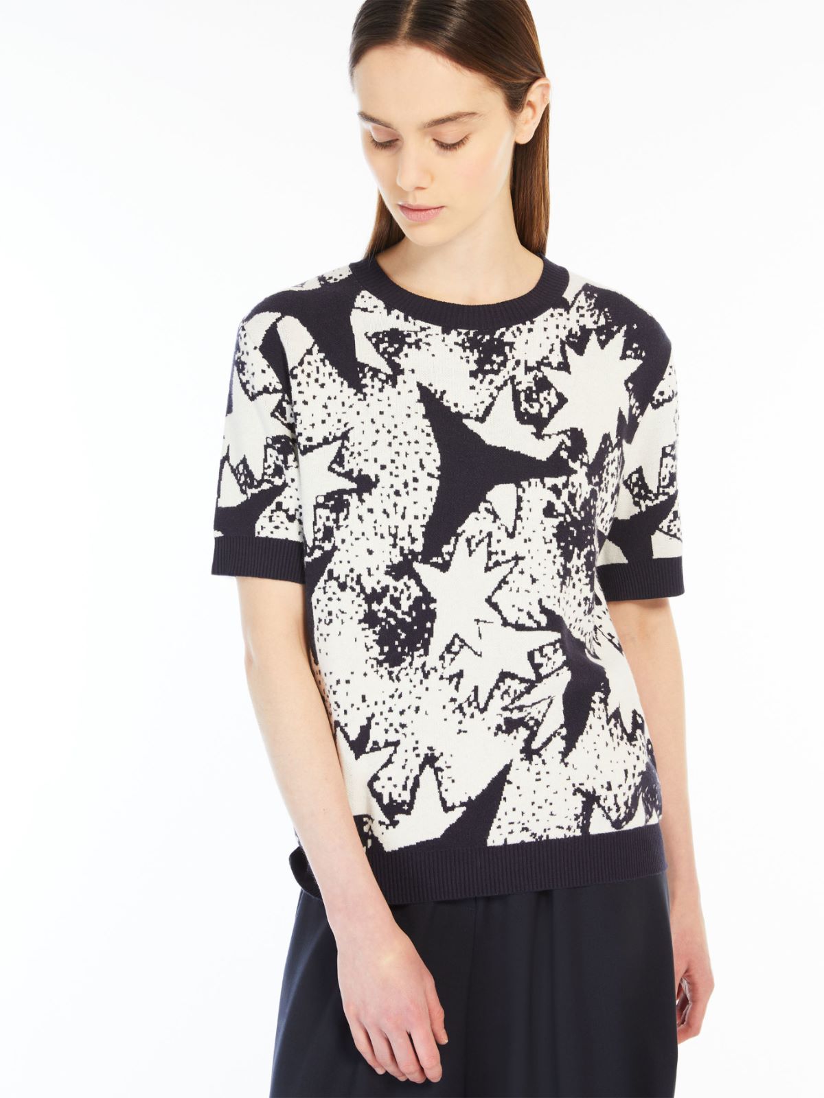 Jacquard viscose yarn T-shirt
