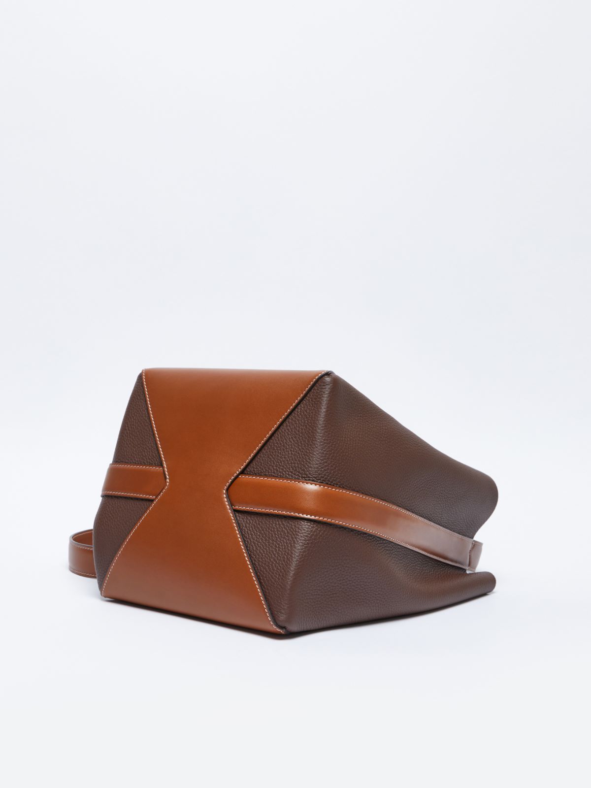 Medium bucket bag in deer-print leather