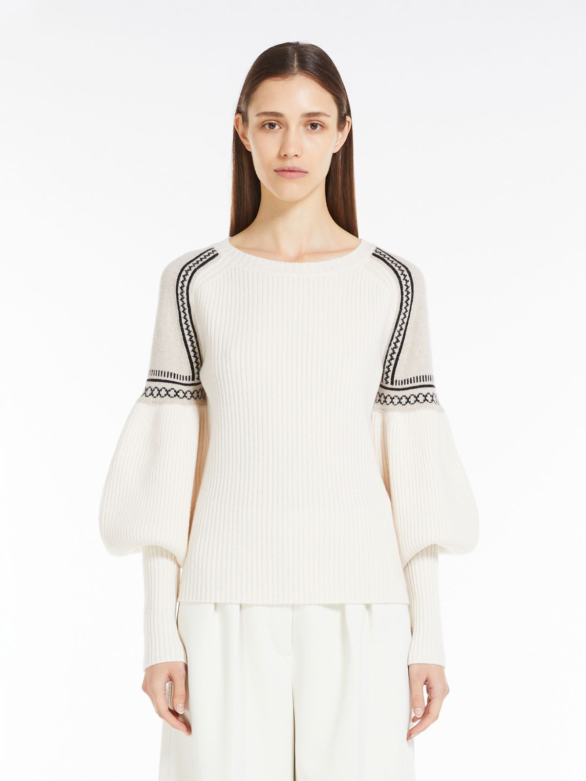 Feminine wool and cashmere jumper