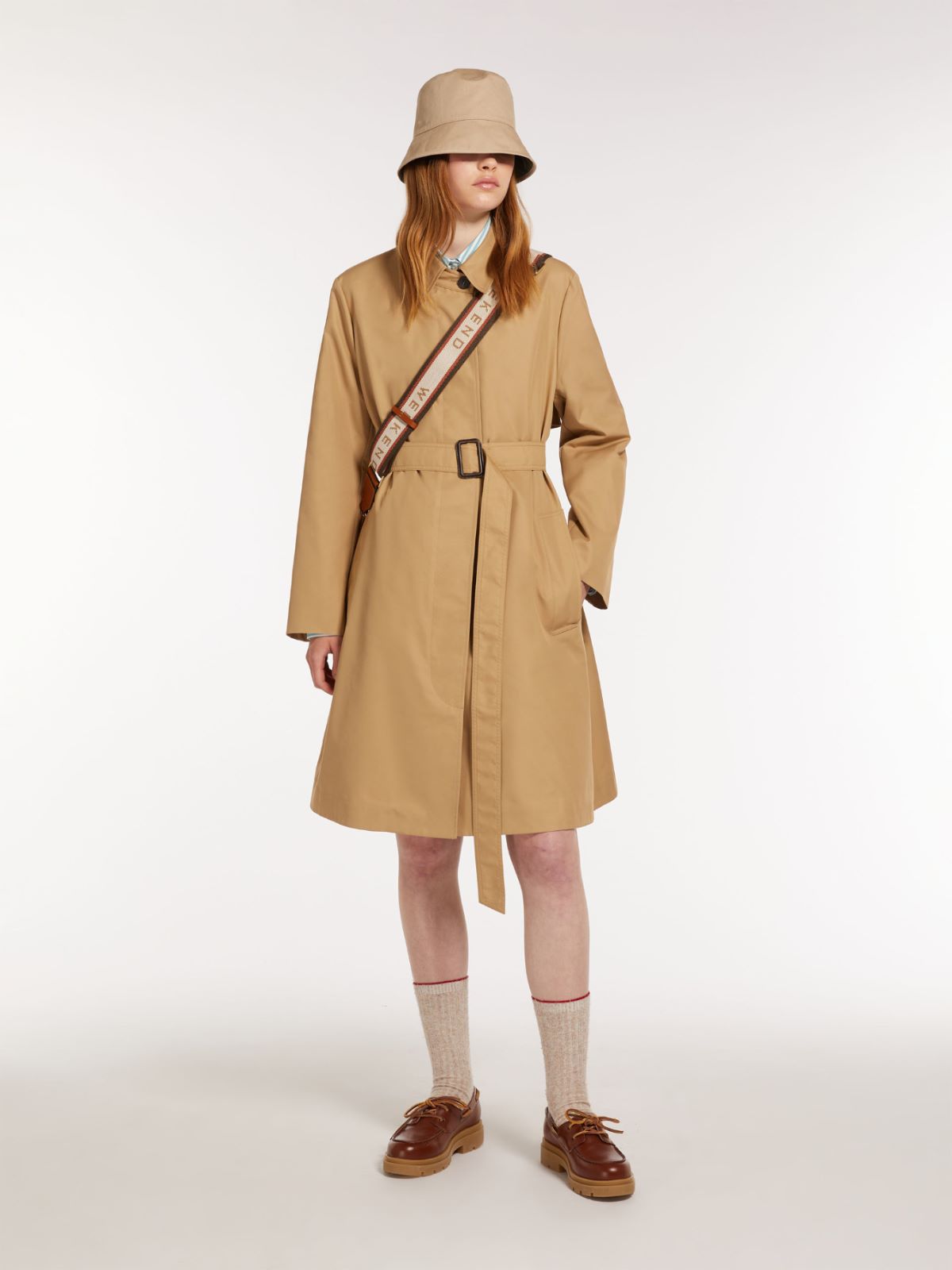 Single-breasted water-repellent gabardine trench coat
