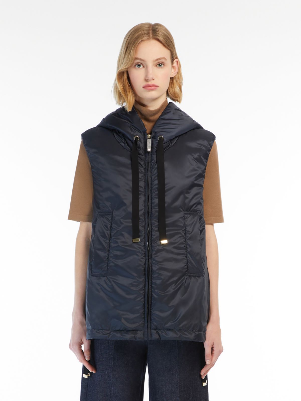 Water-repellent technical canvas gilet