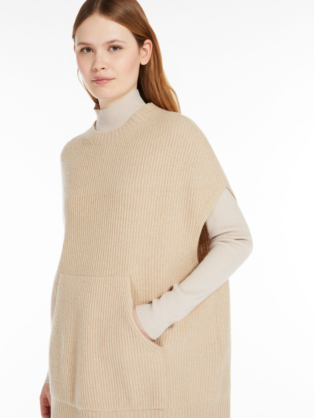 Rib-knit cape