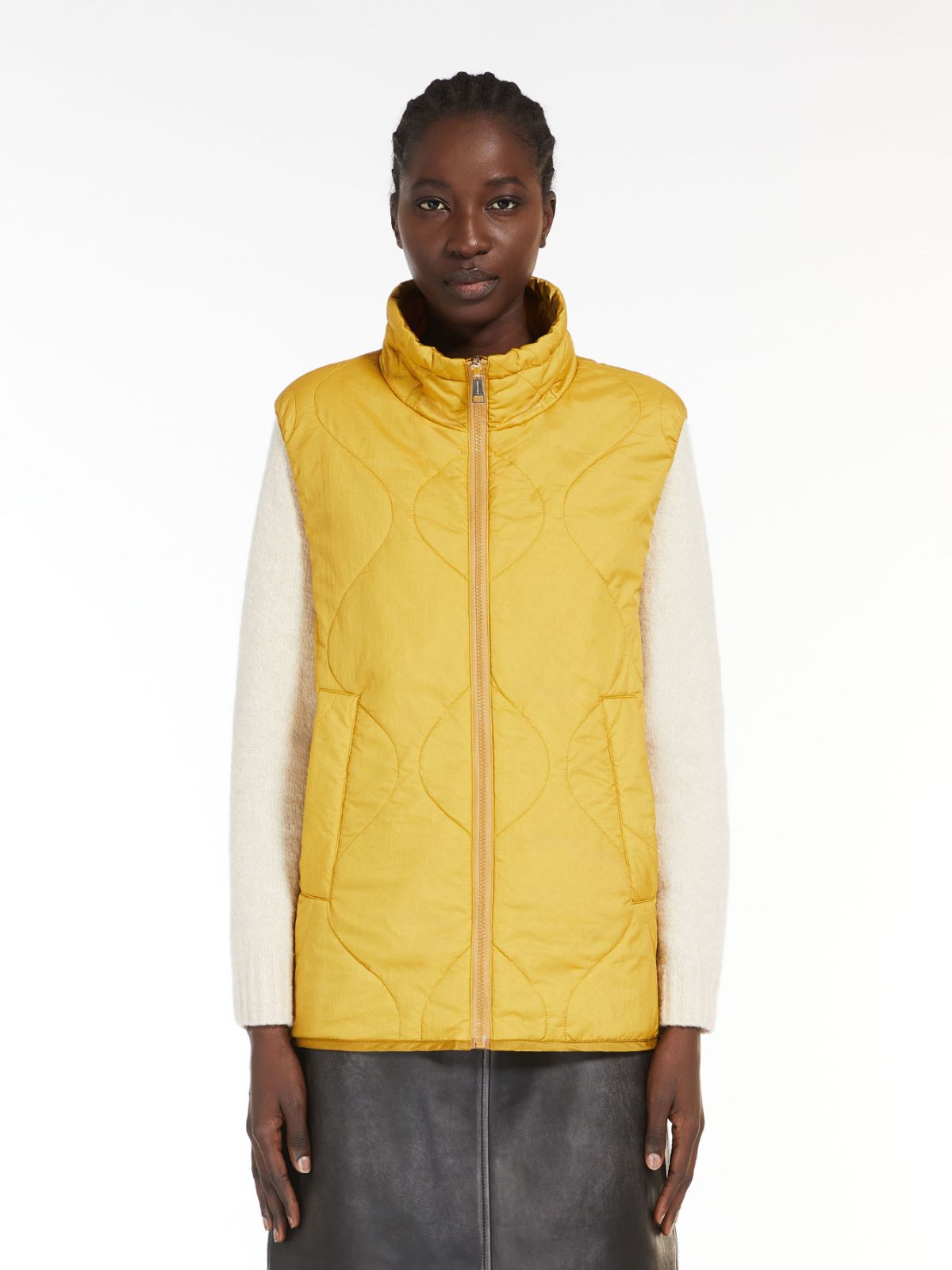 Reversible water-repellent canvas gilet