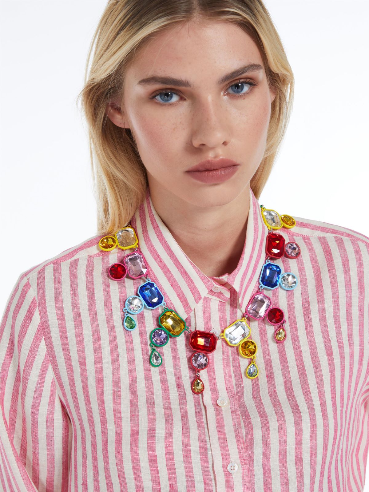 Metal and glass necklace