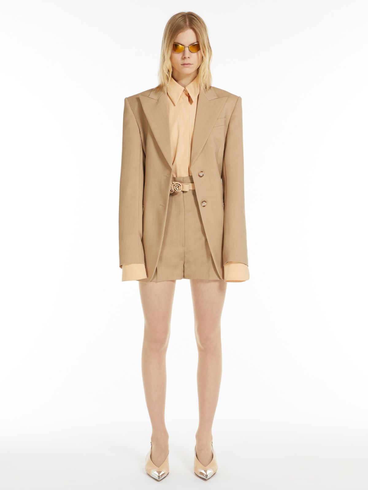 Slim-fit tailored blazer