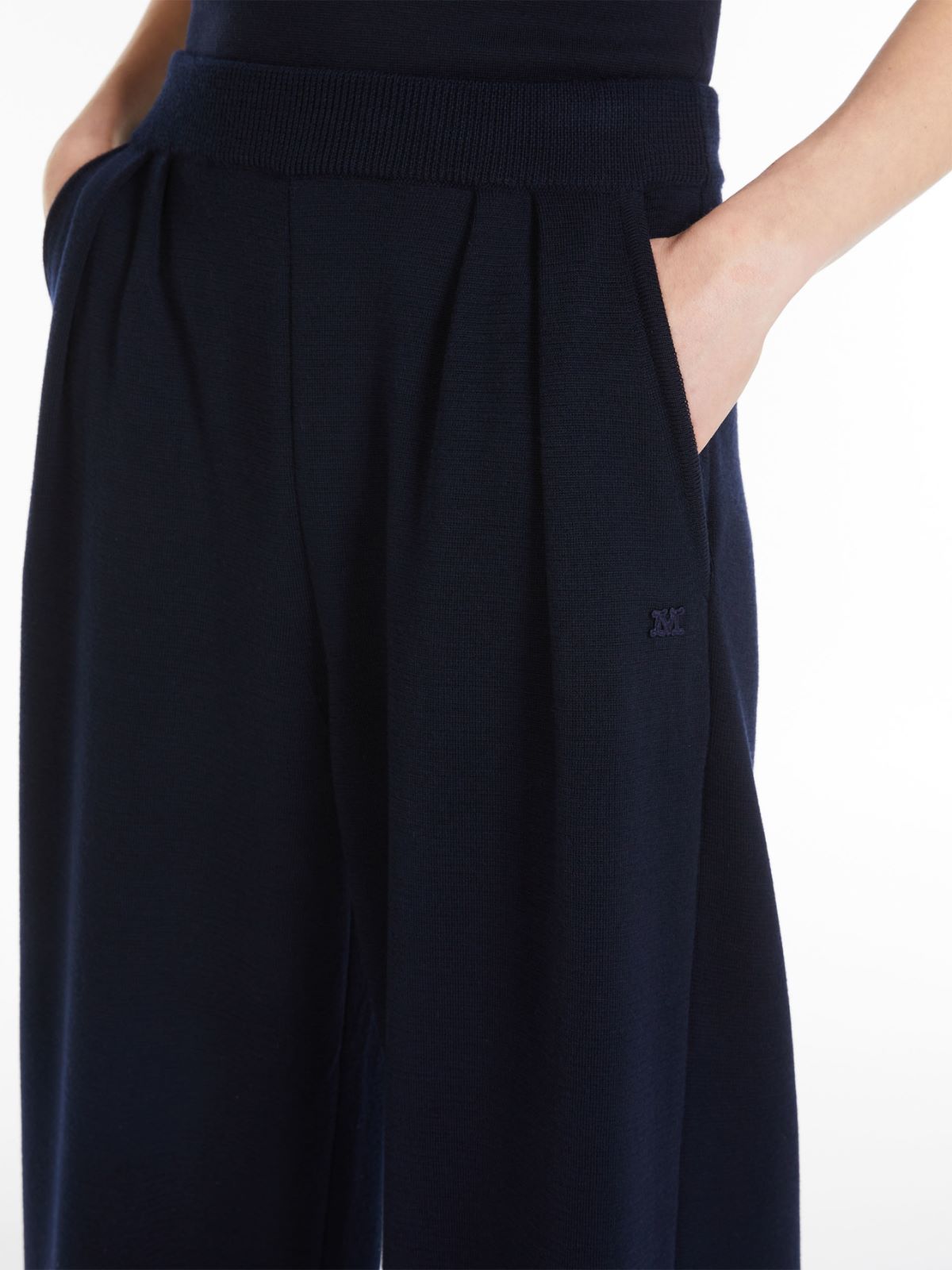 Wide-leg wool trousers