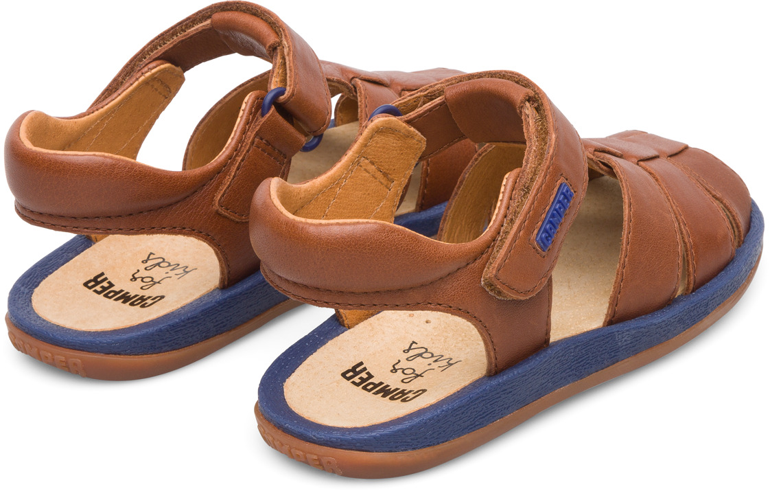 Closed brown T-strap sandal for kids