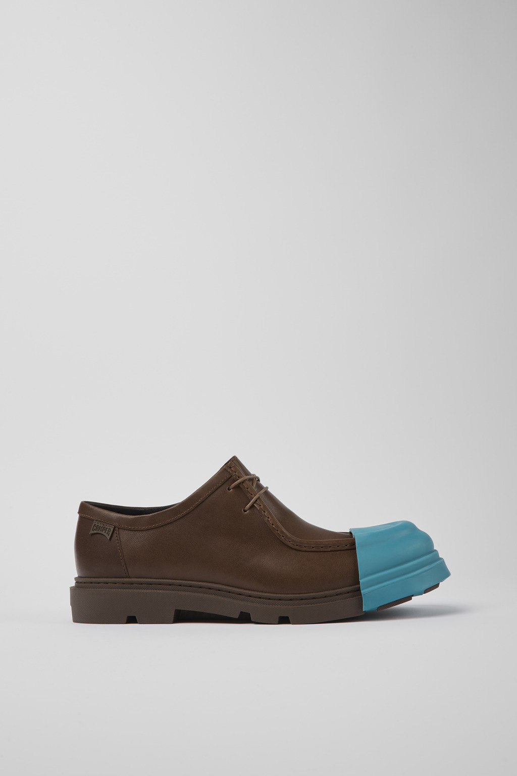 Brown responsibly raised leather shoes for men