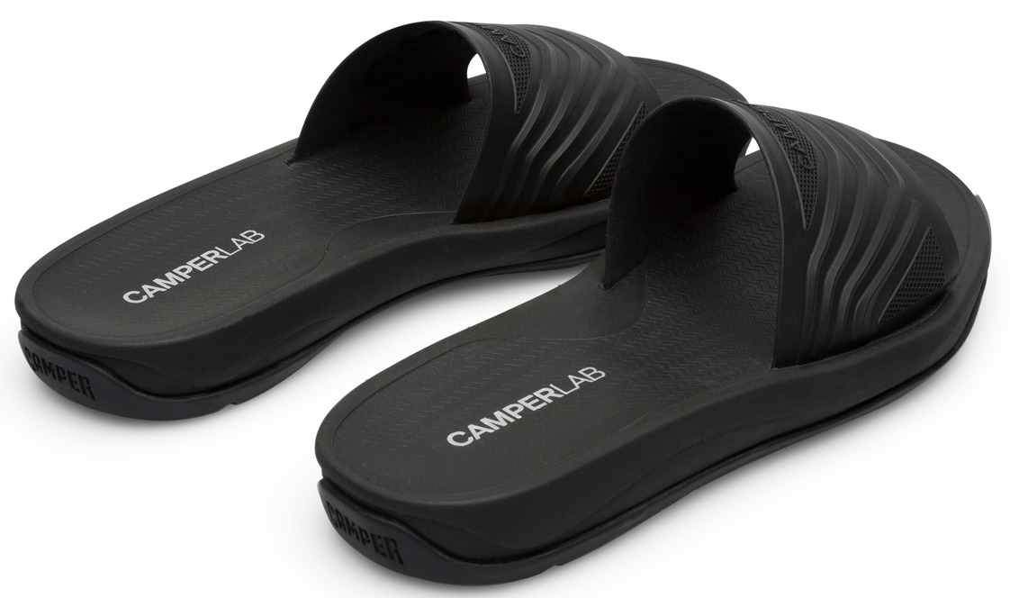Men’s black slide