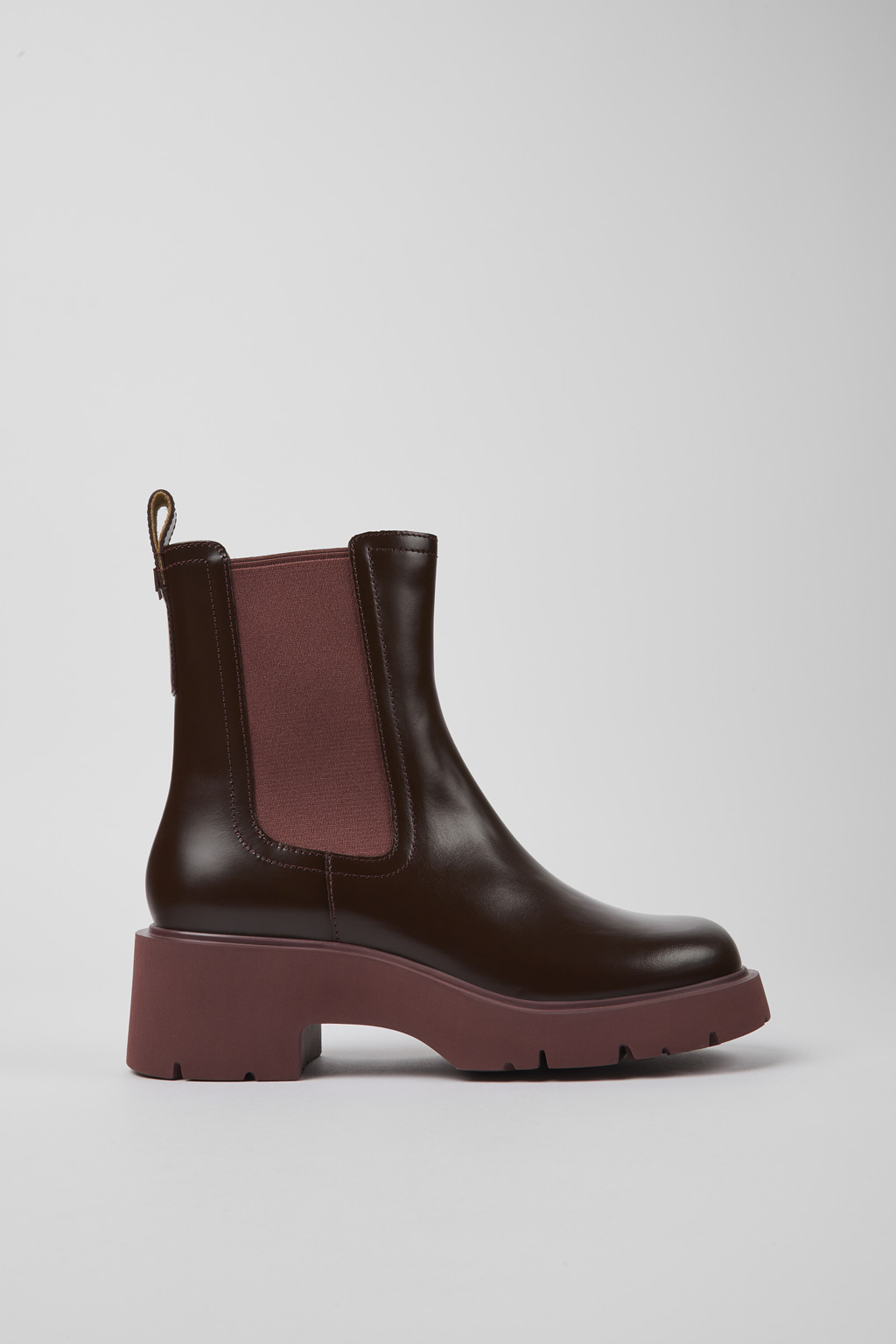 Burgundy leather Chelsea boots for women
