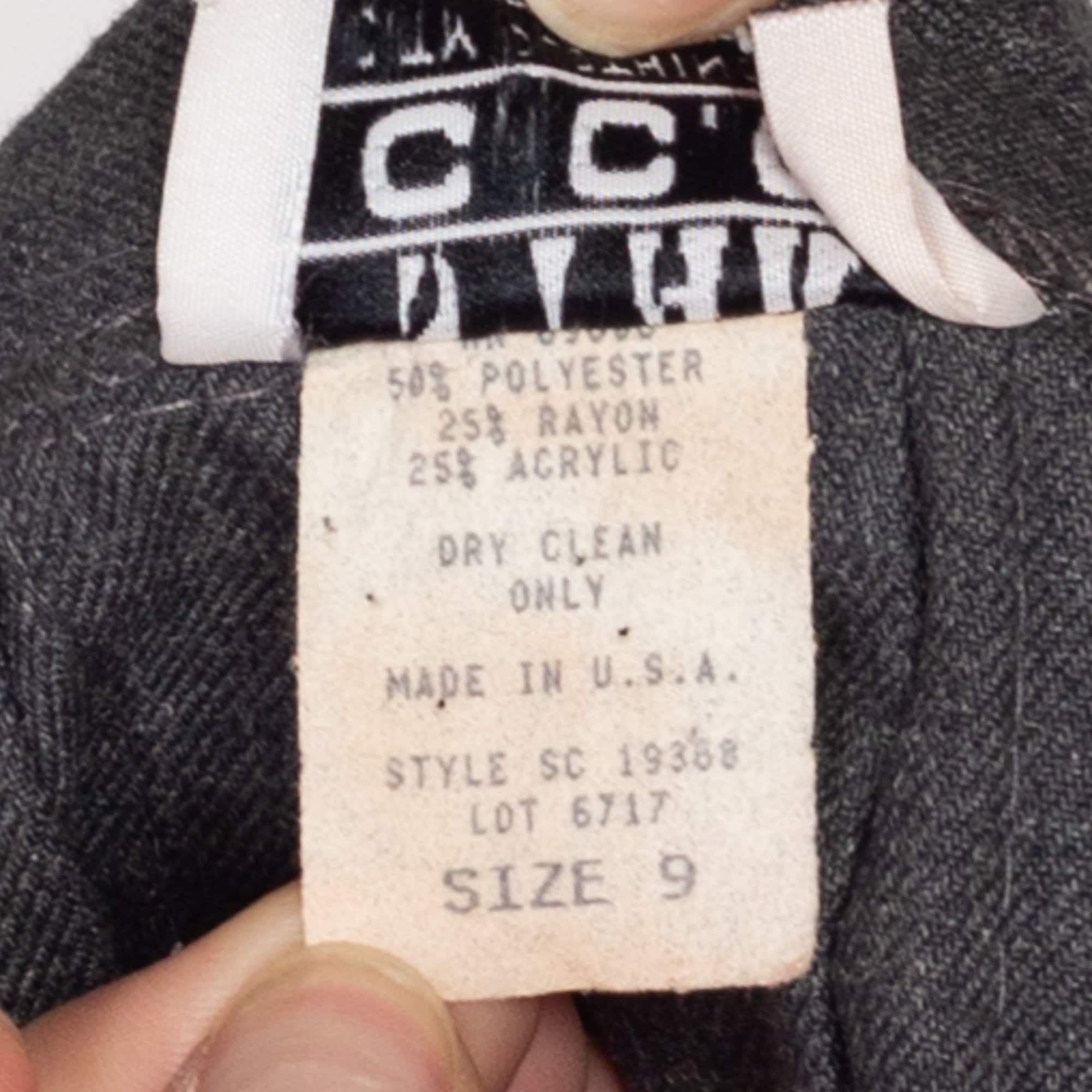 Small 90s Dark Grey Pleated Schoolgirl Skirt 27