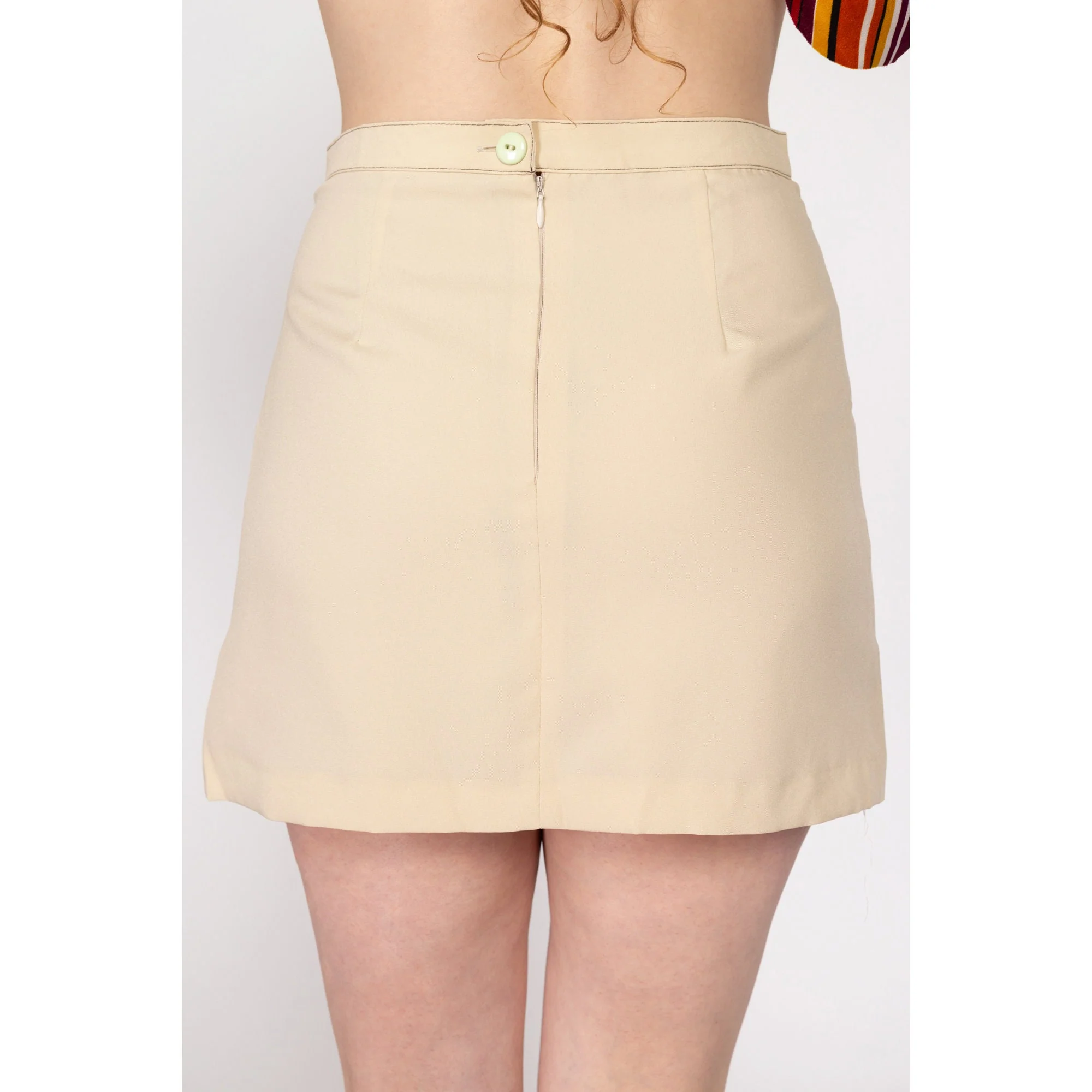 Medium 90s Beige Zipper Pocket Mini Skirt 28