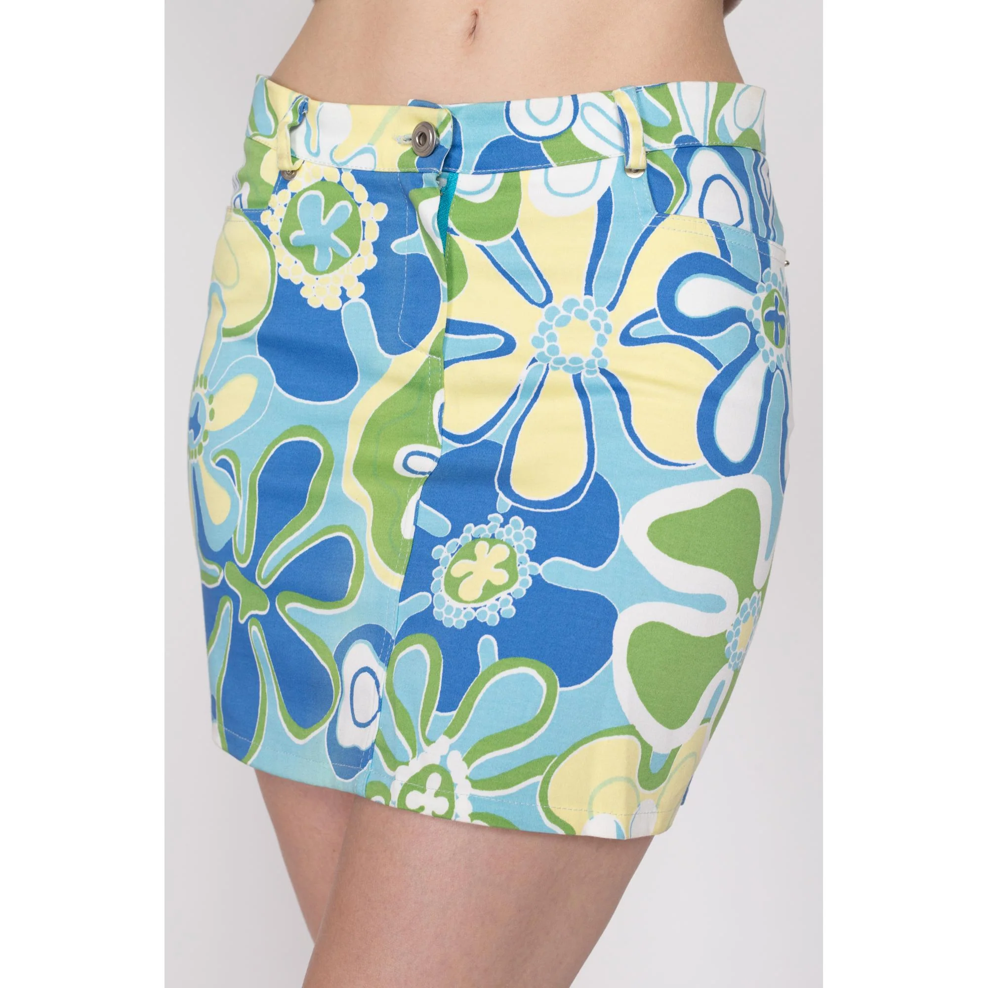 XS-Sm Y2K Flower Power Mid Rise Mini Skirt