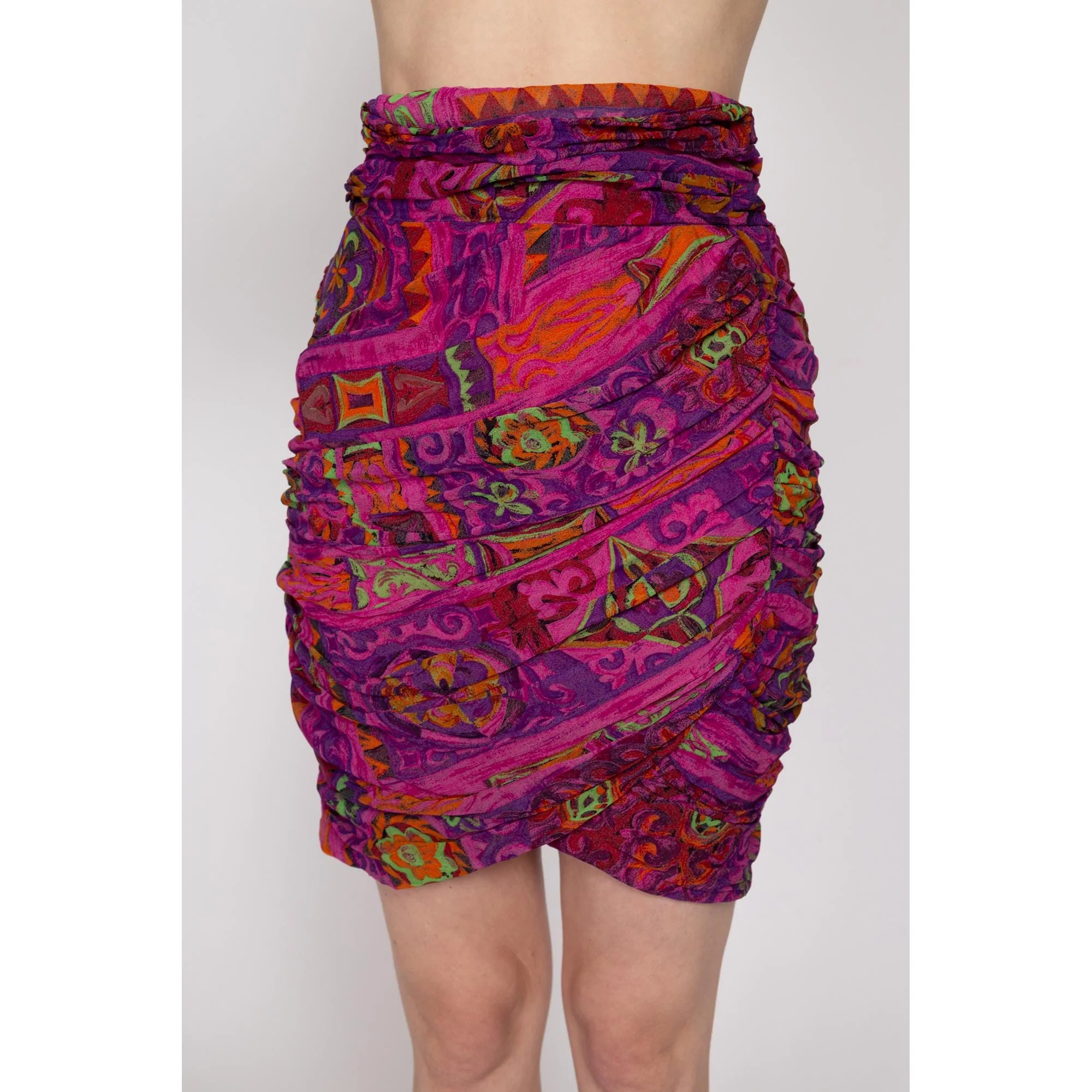 Medium 80s Hot Pink Batik Ruched Mini Skirt