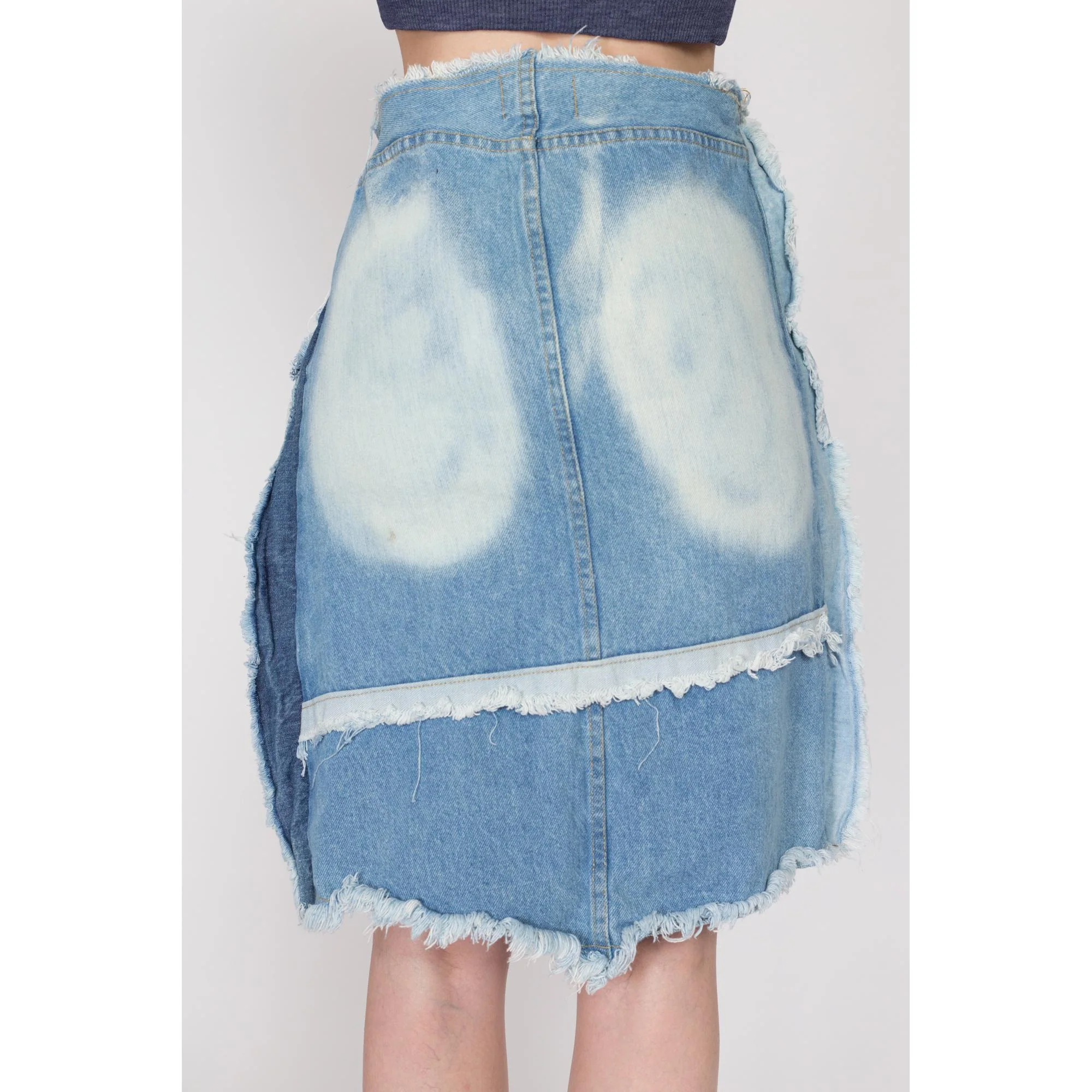 Small 90s Low Rise Distressed Jean Skirt