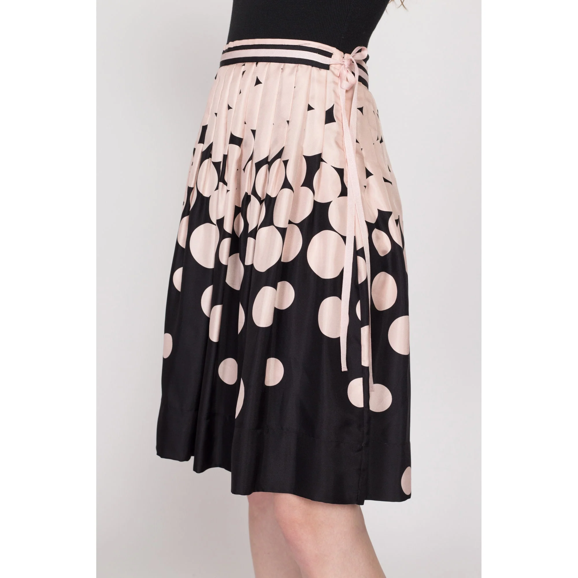 XS-Sm 90s Pink & Black Silk Polka Dot Skirt