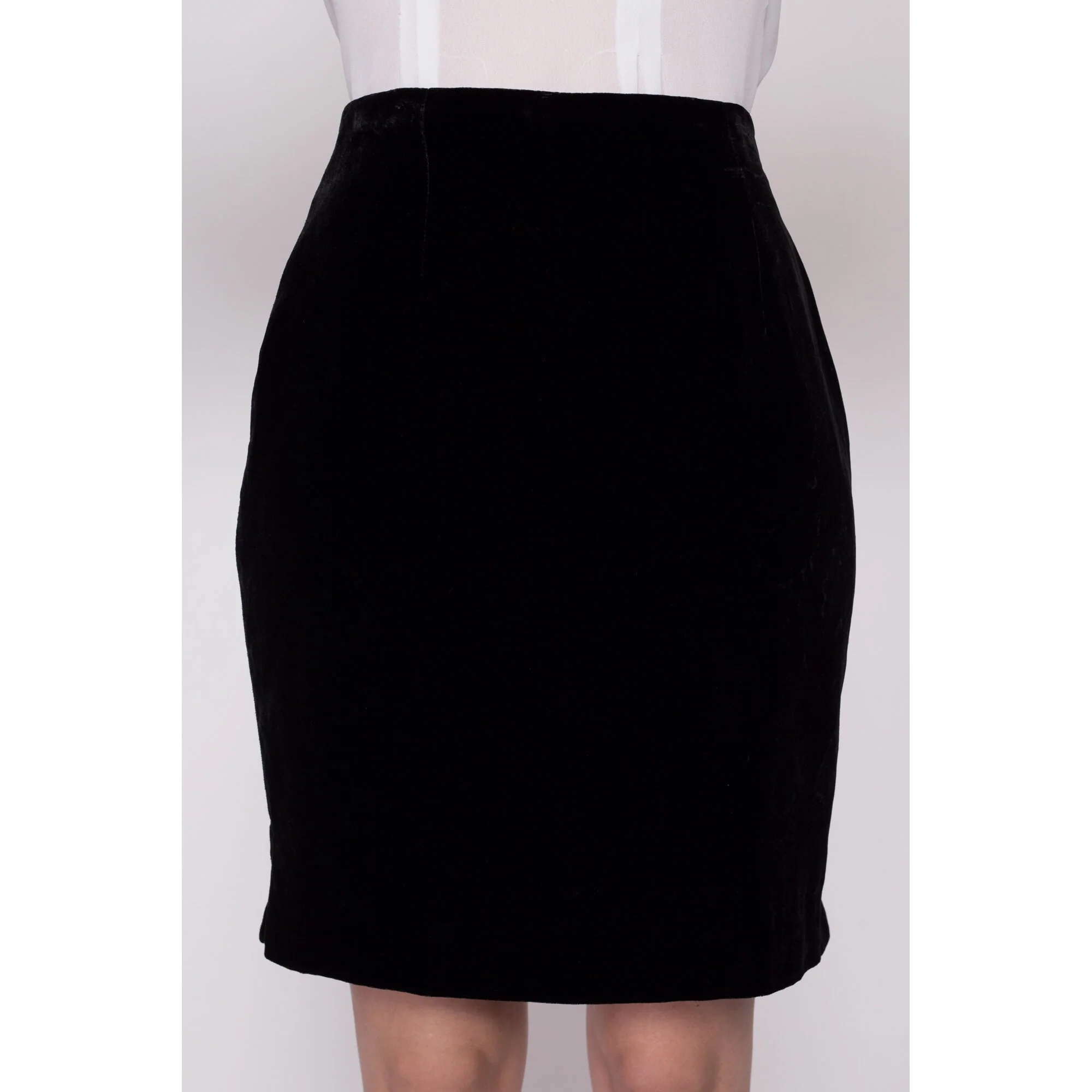 XS 80s Black Velvet Fitted Mini Skirt 25
