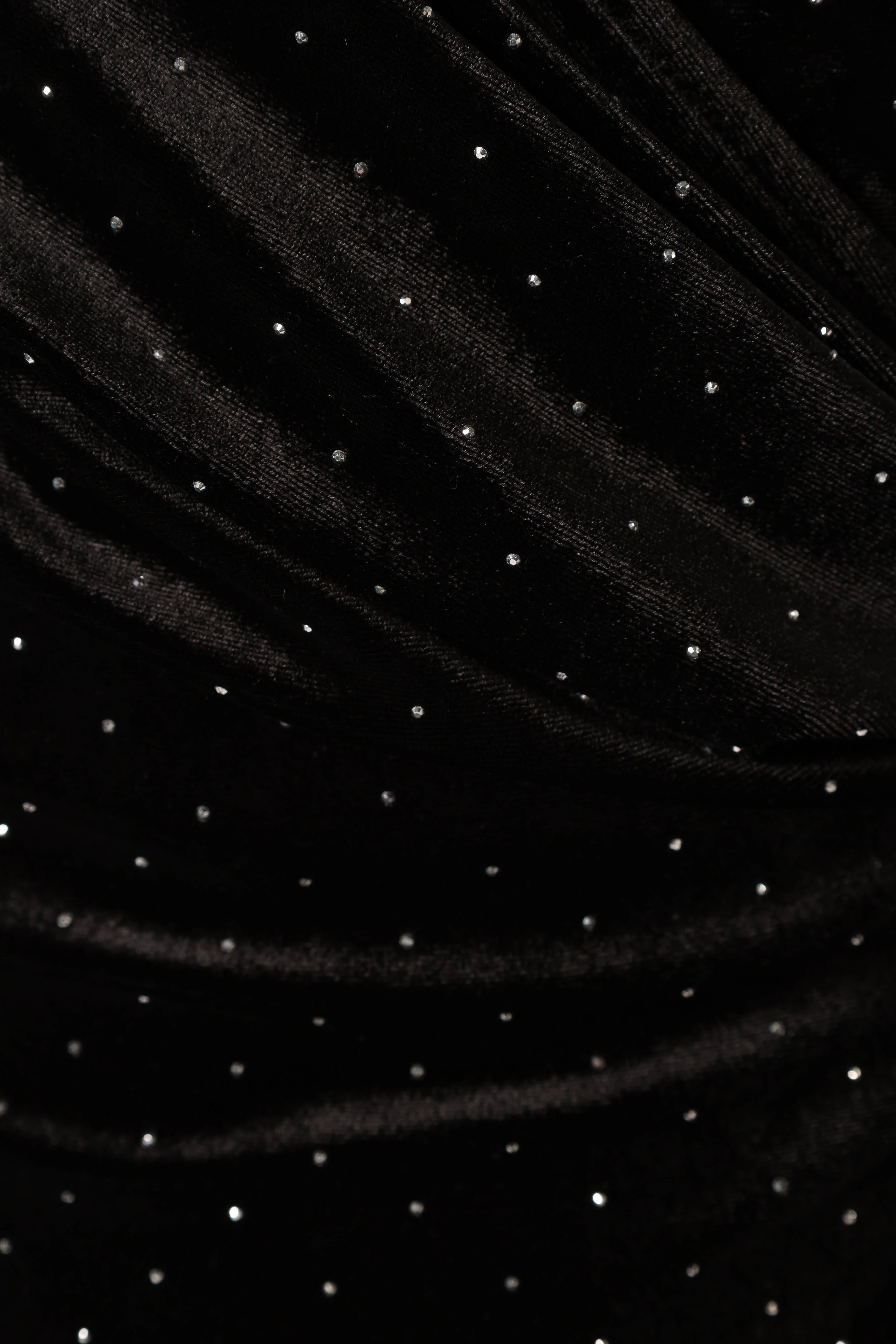 Renarde Wrap Velvet Midi Dress - Black