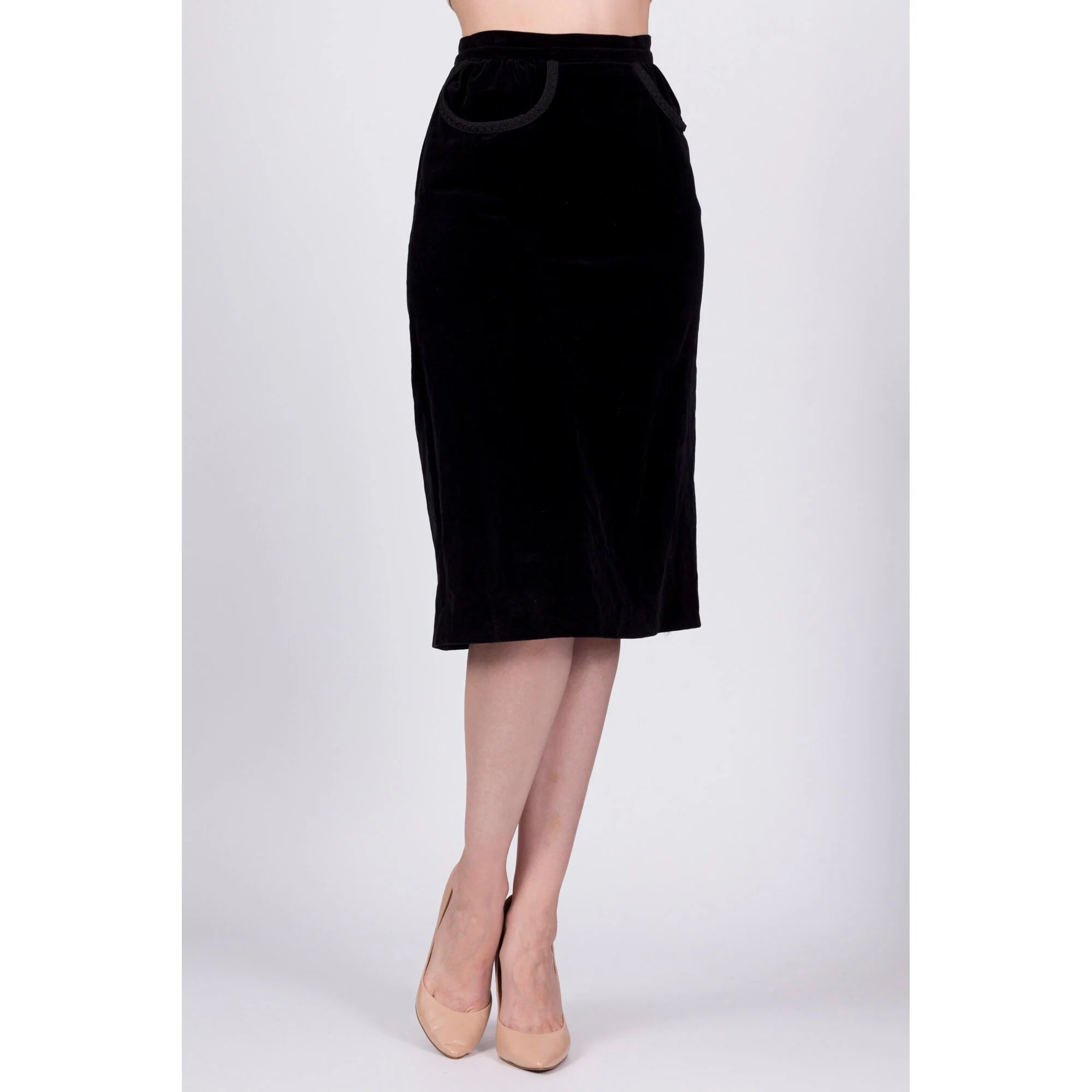 1960s Black Velvet Knee Length Skirt - Extra Small, 25