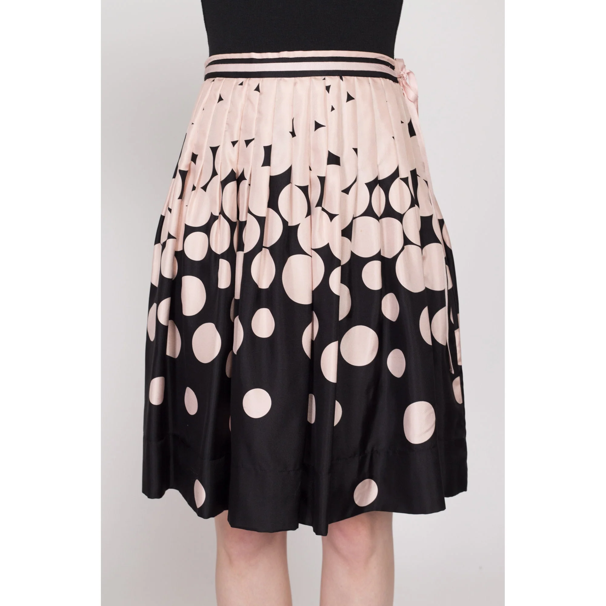 XS-Sm 90s Pink & Black Silk Polka Dot Skirt