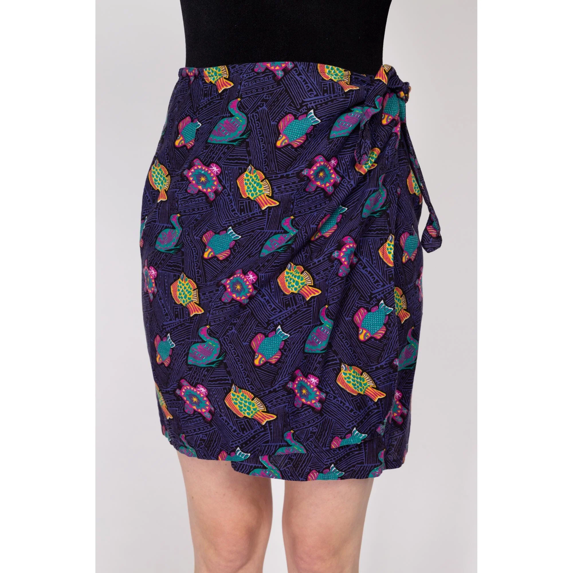 Med-Lrg 90s Tropical Fish & Turtle Print Mini Skirt