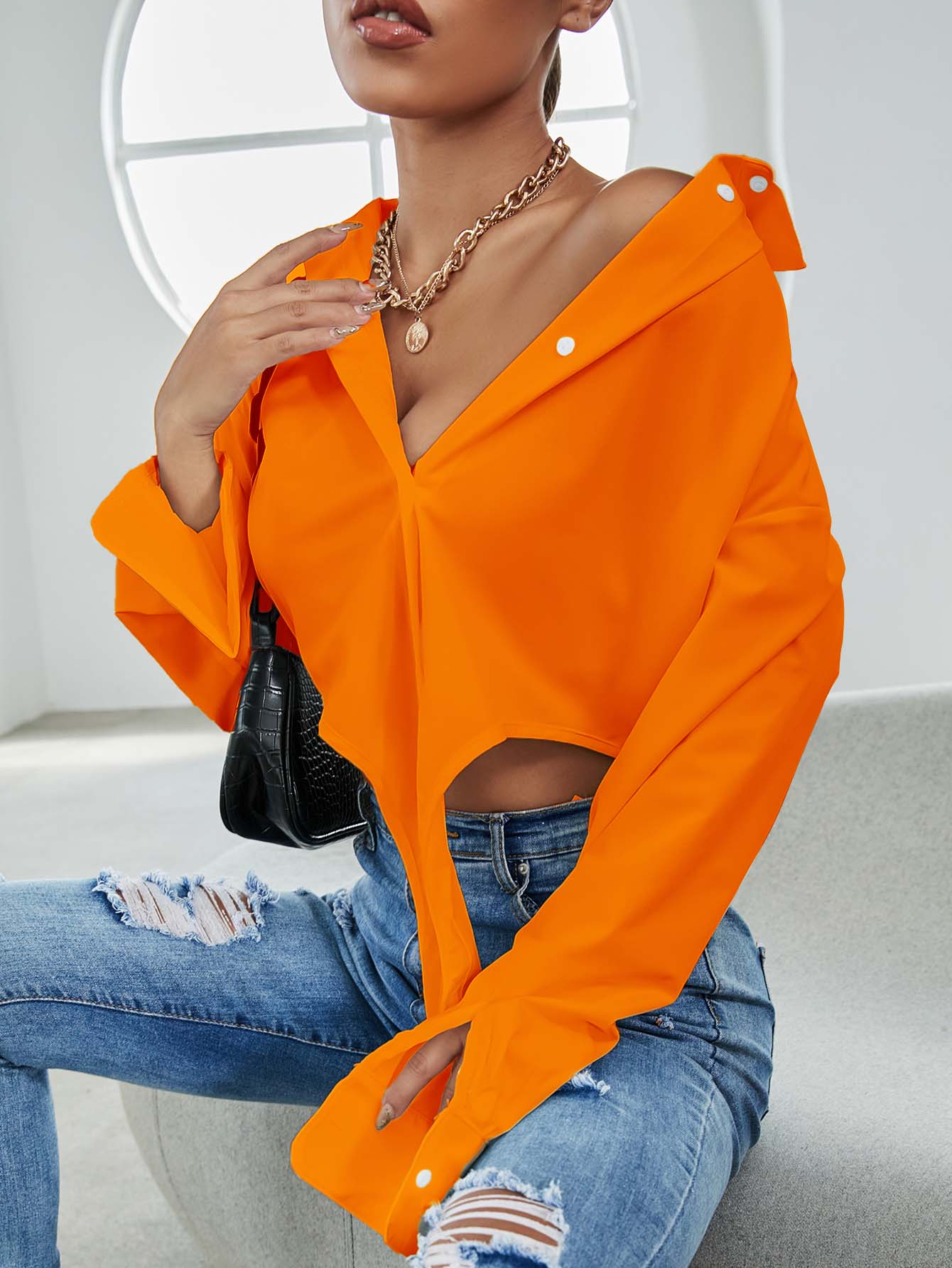 KittenAlarm - Asymmetrical Hem Crop Blouse
