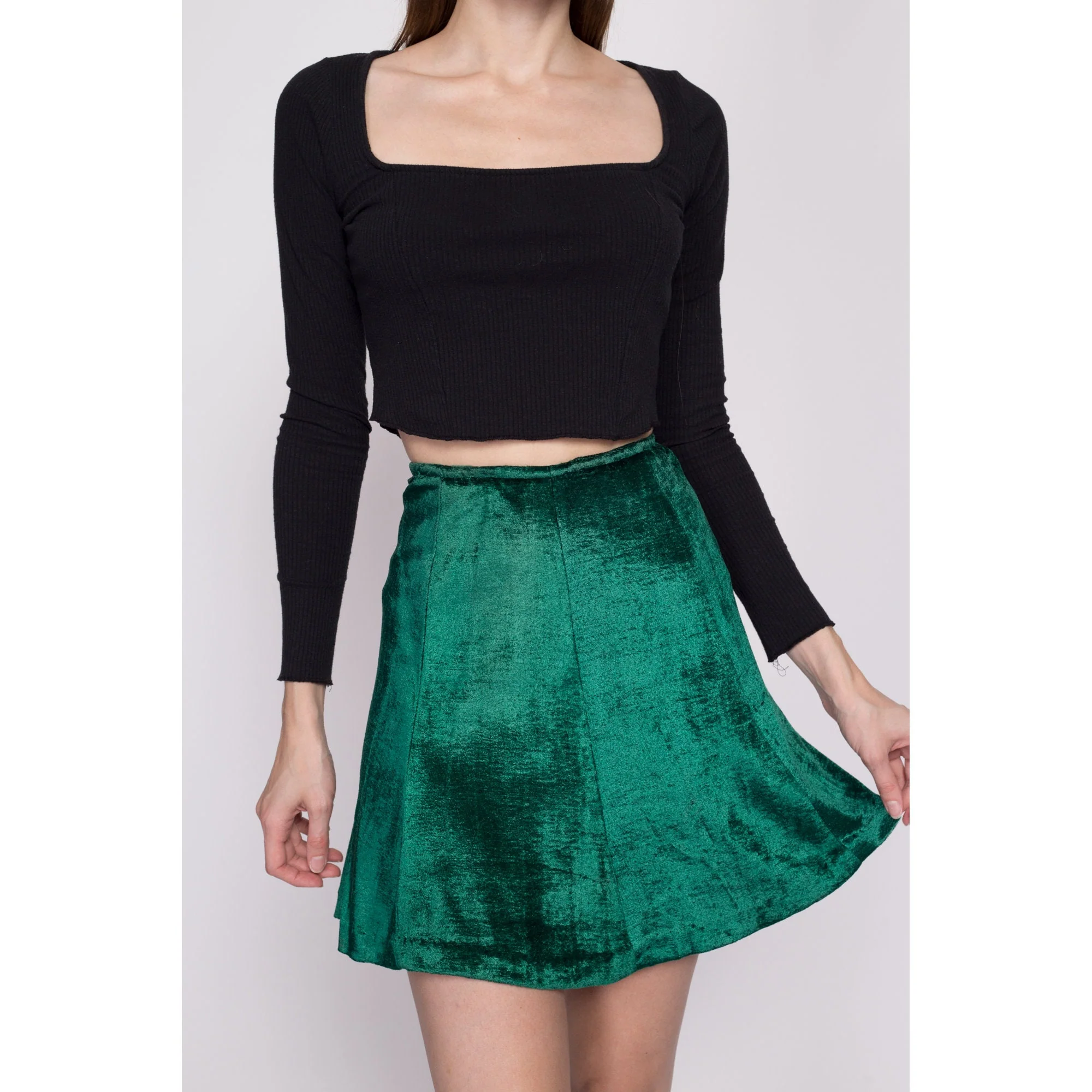 Small 60s Green Velvet Mini Skirt 26