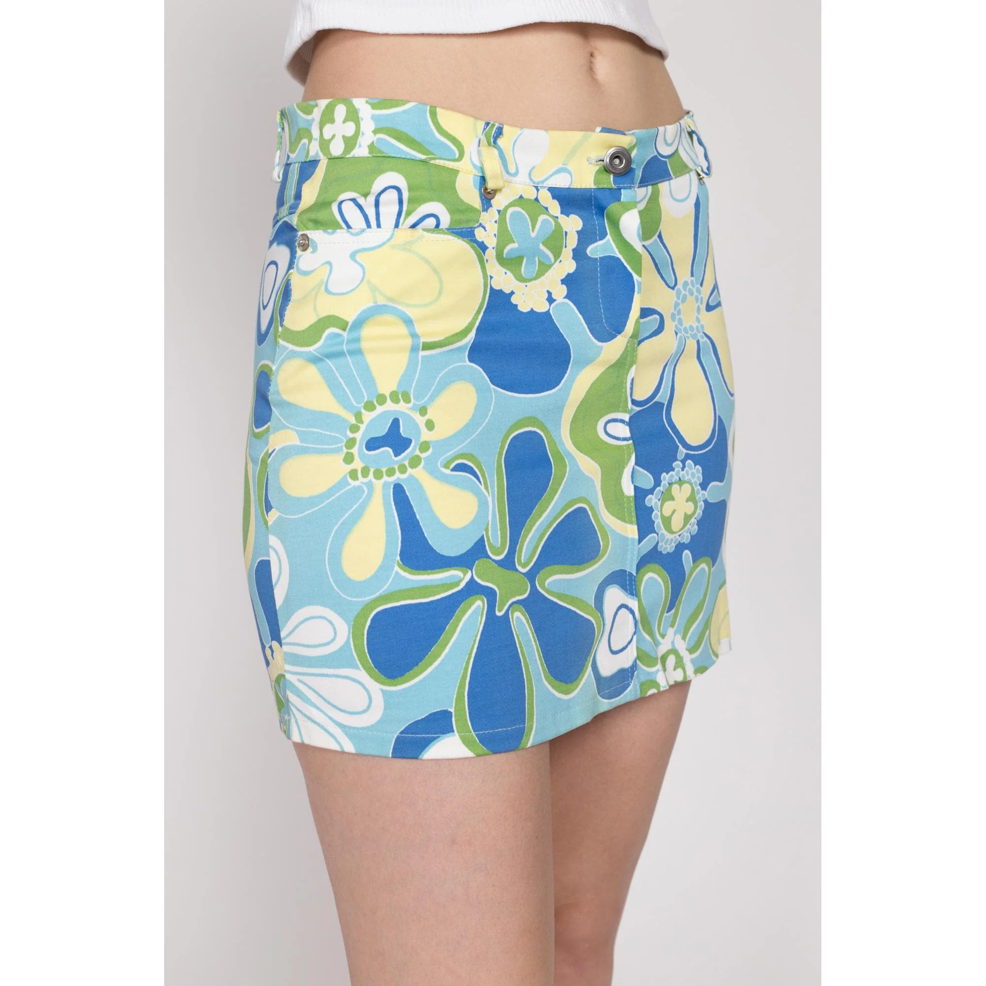XS-Sm Y2K Flower Power Mid Rise Mini Skirt