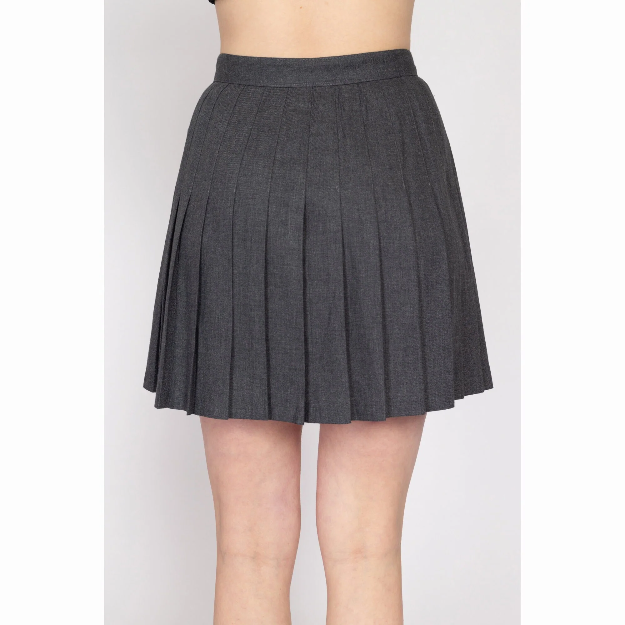 Small 90s Dark Grey Pleated Schoolgirl Skirt 27