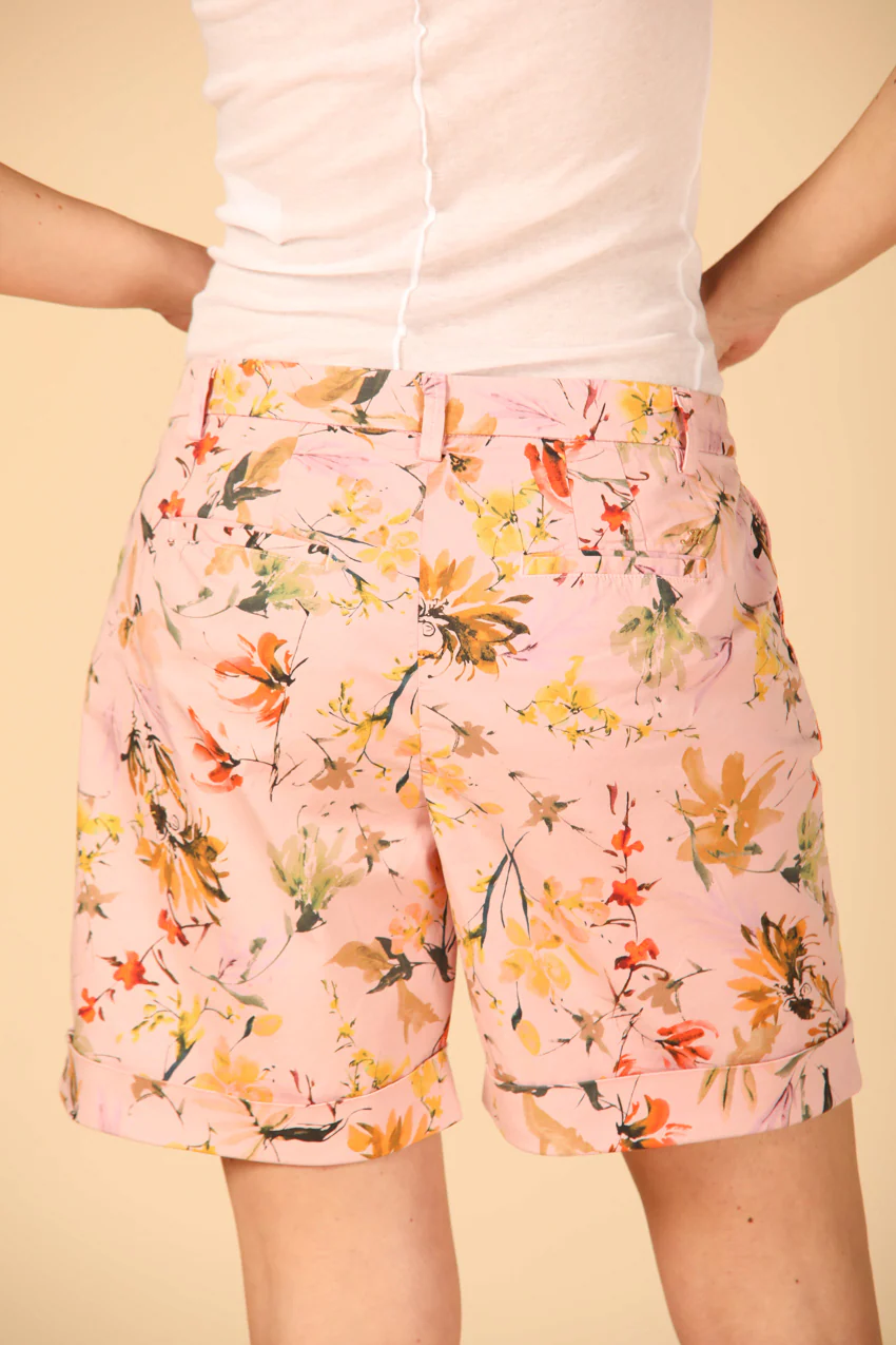Jaqueline Curvie woman's chino bermuda in cotton with floreal pattern curvy