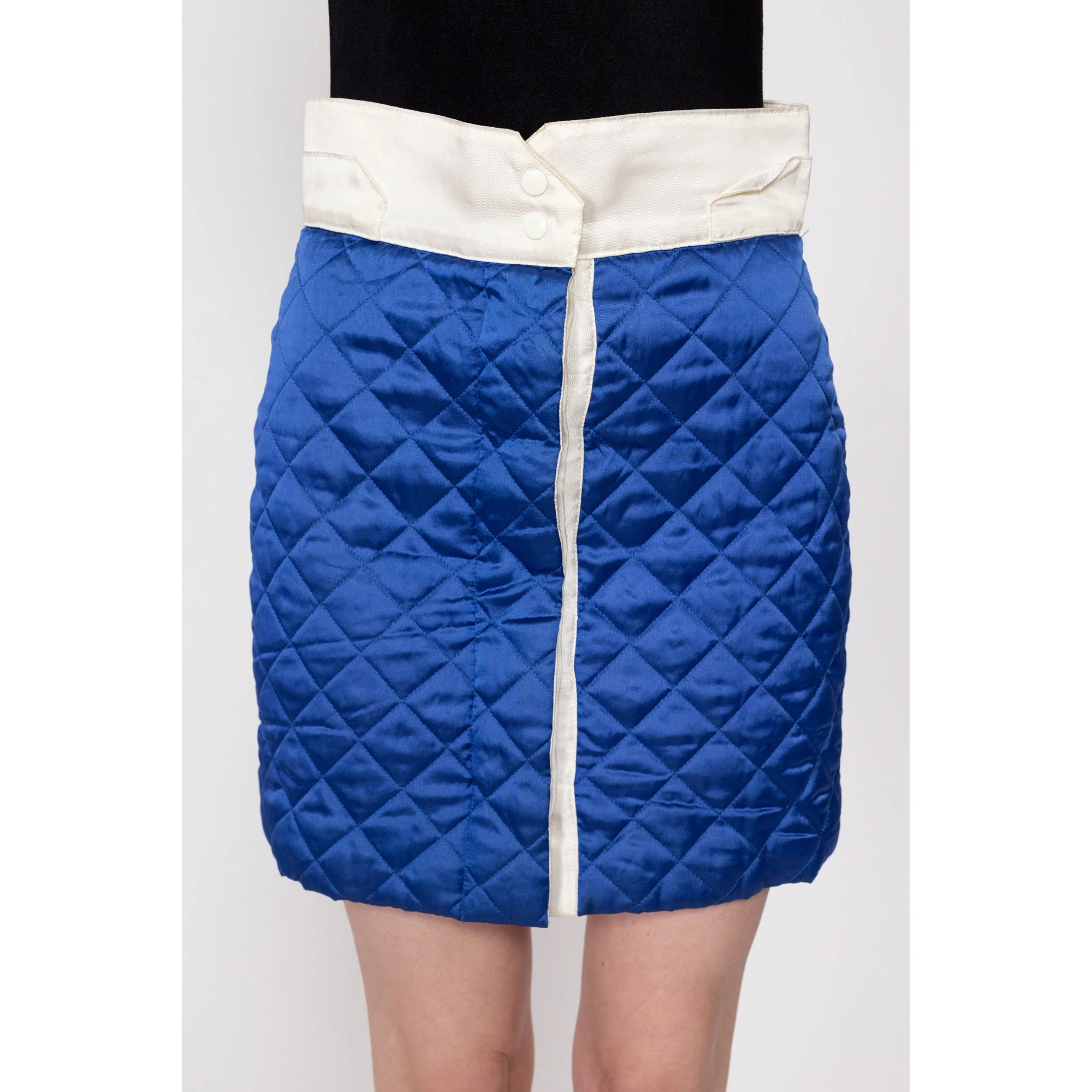 XS-Sm 90s Blue Quilted Satin Boxing Mini Skirt 26