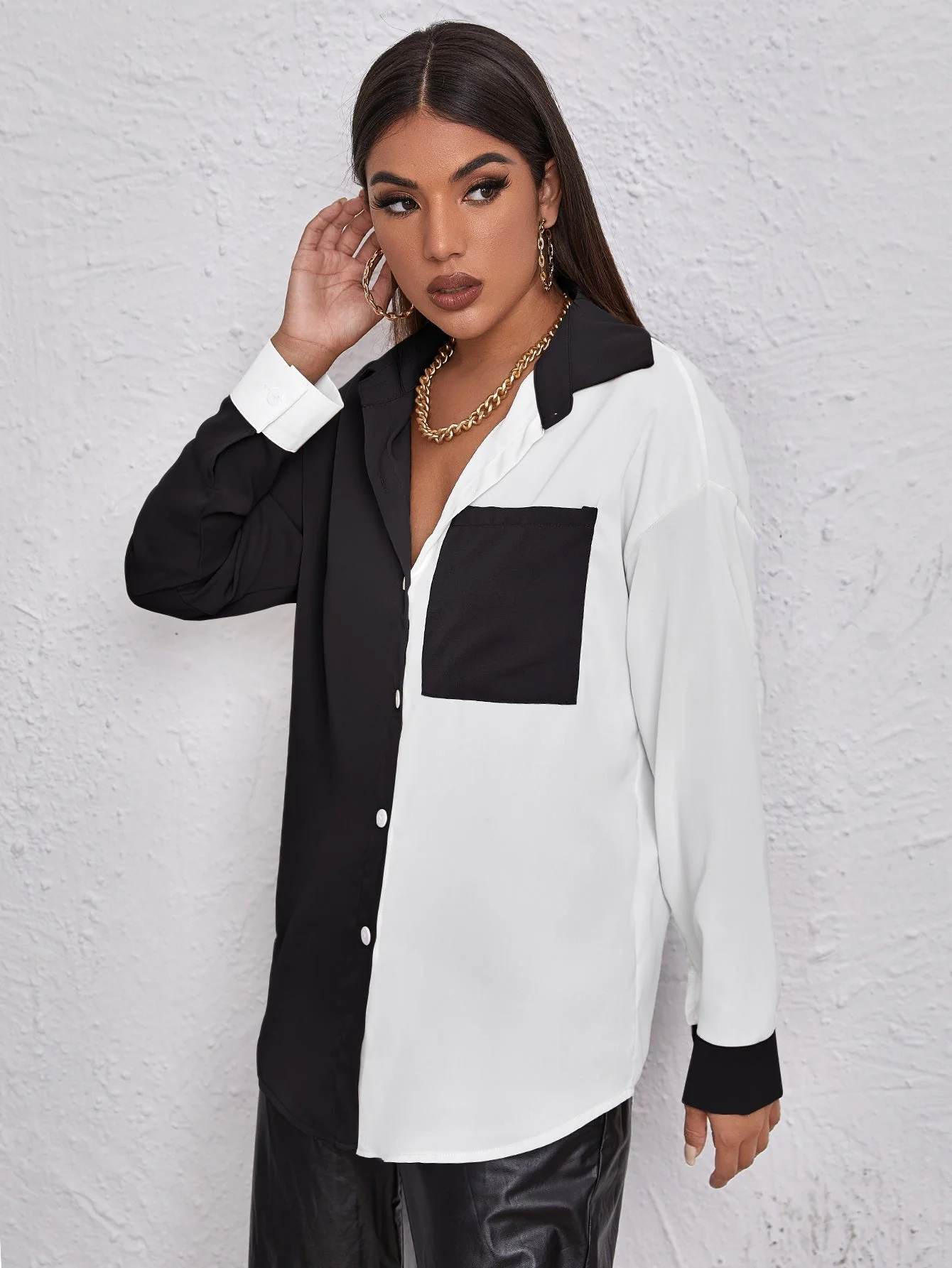 KittenAlarm - Colorblock Pocket Front Blouse