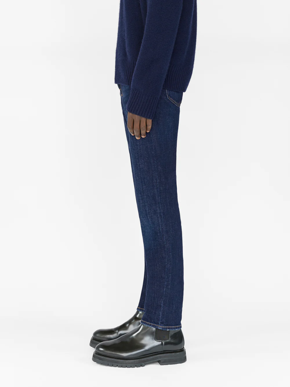 L'Homme Slim -- Baltic