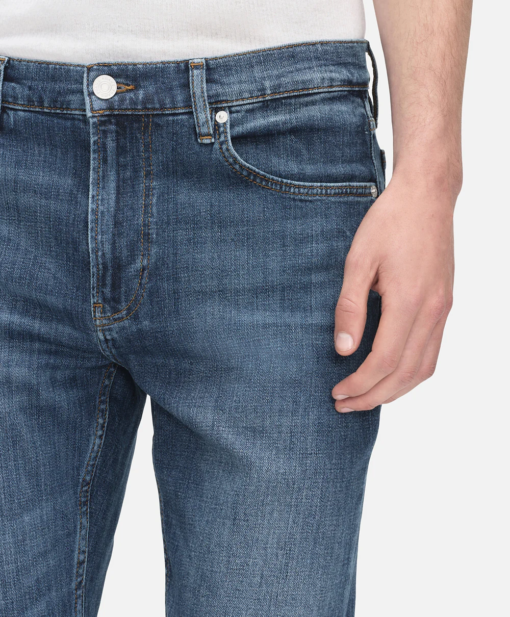 Modern Straight -- Freetown