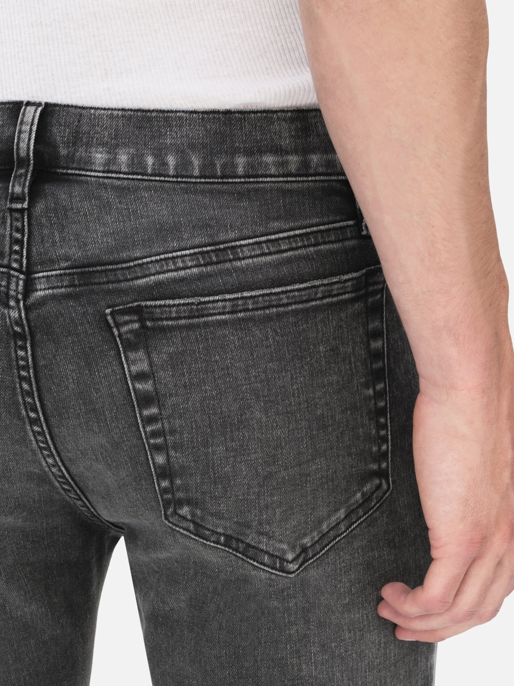 L'Homme Skinny -- Gallery