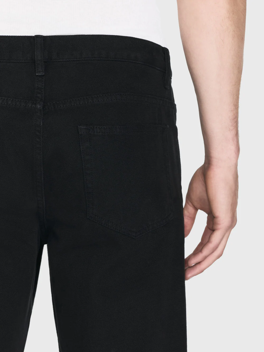 The Straight Jean -- Black