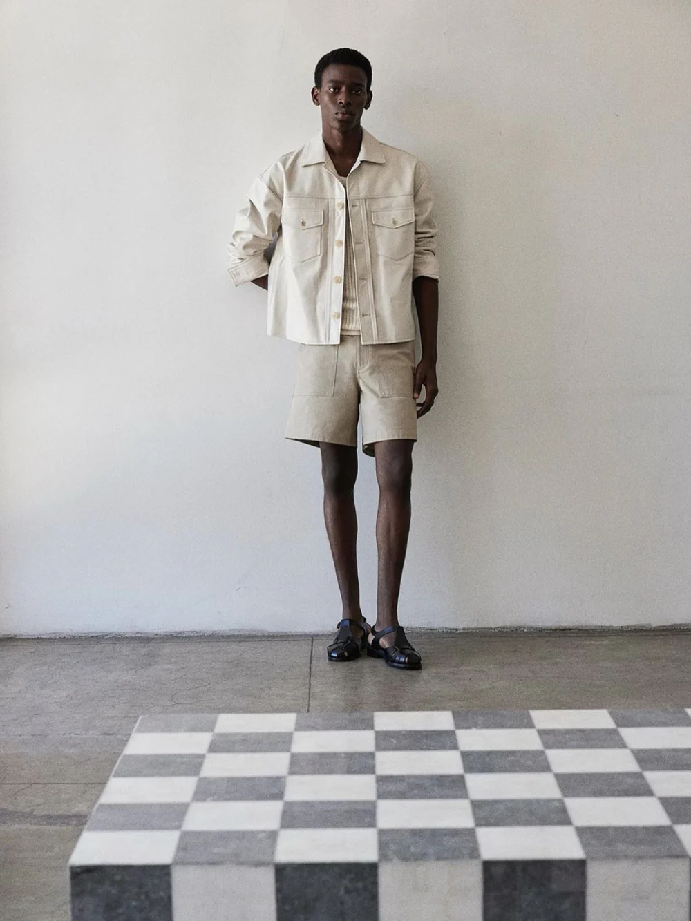 Patch Traveler Short -- Dark Beige