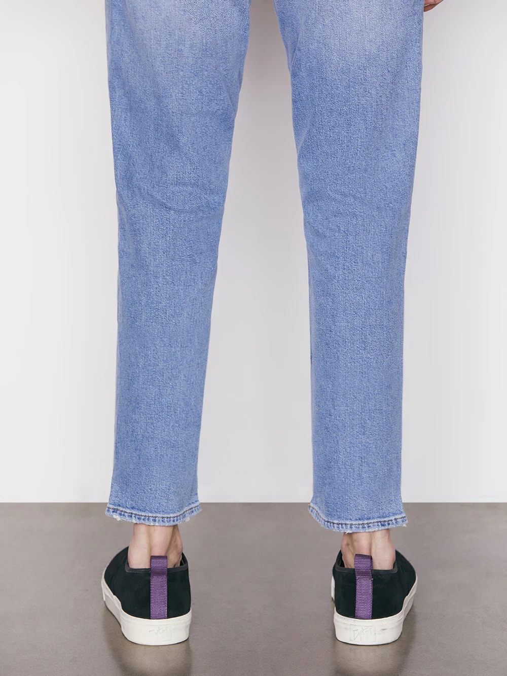 L'Homme Slim Crop -- Bahamas