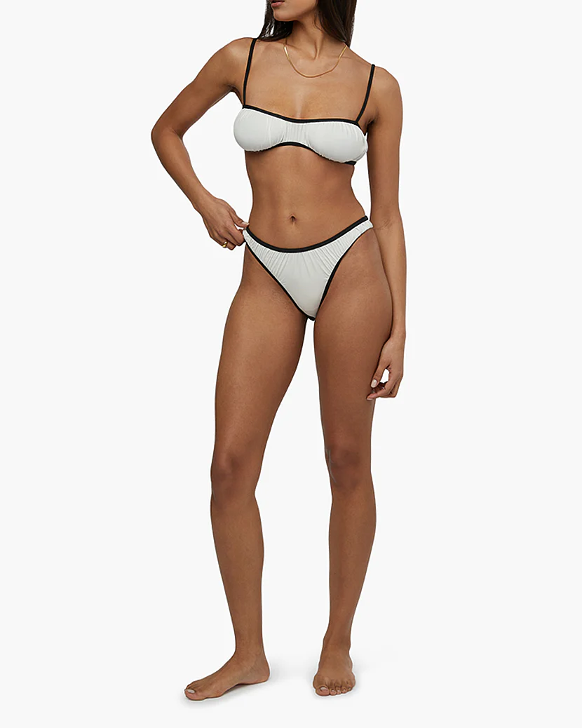 Contrast Scrunchie Scoop Bottom