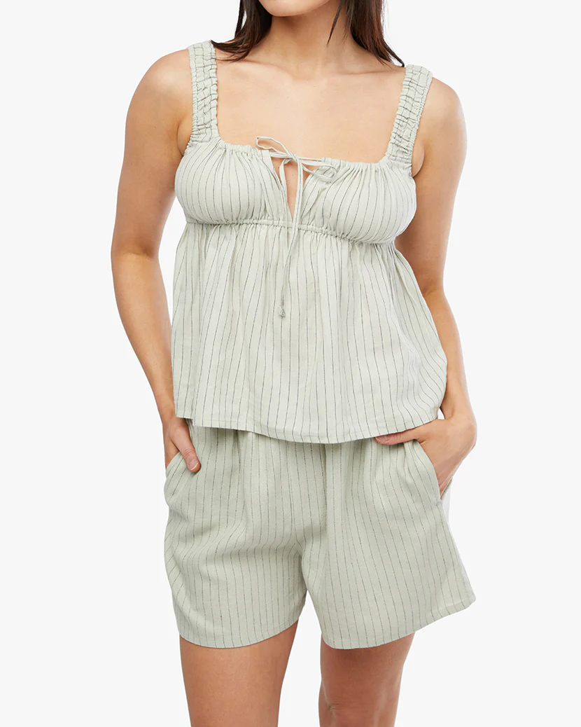 Pull On Short