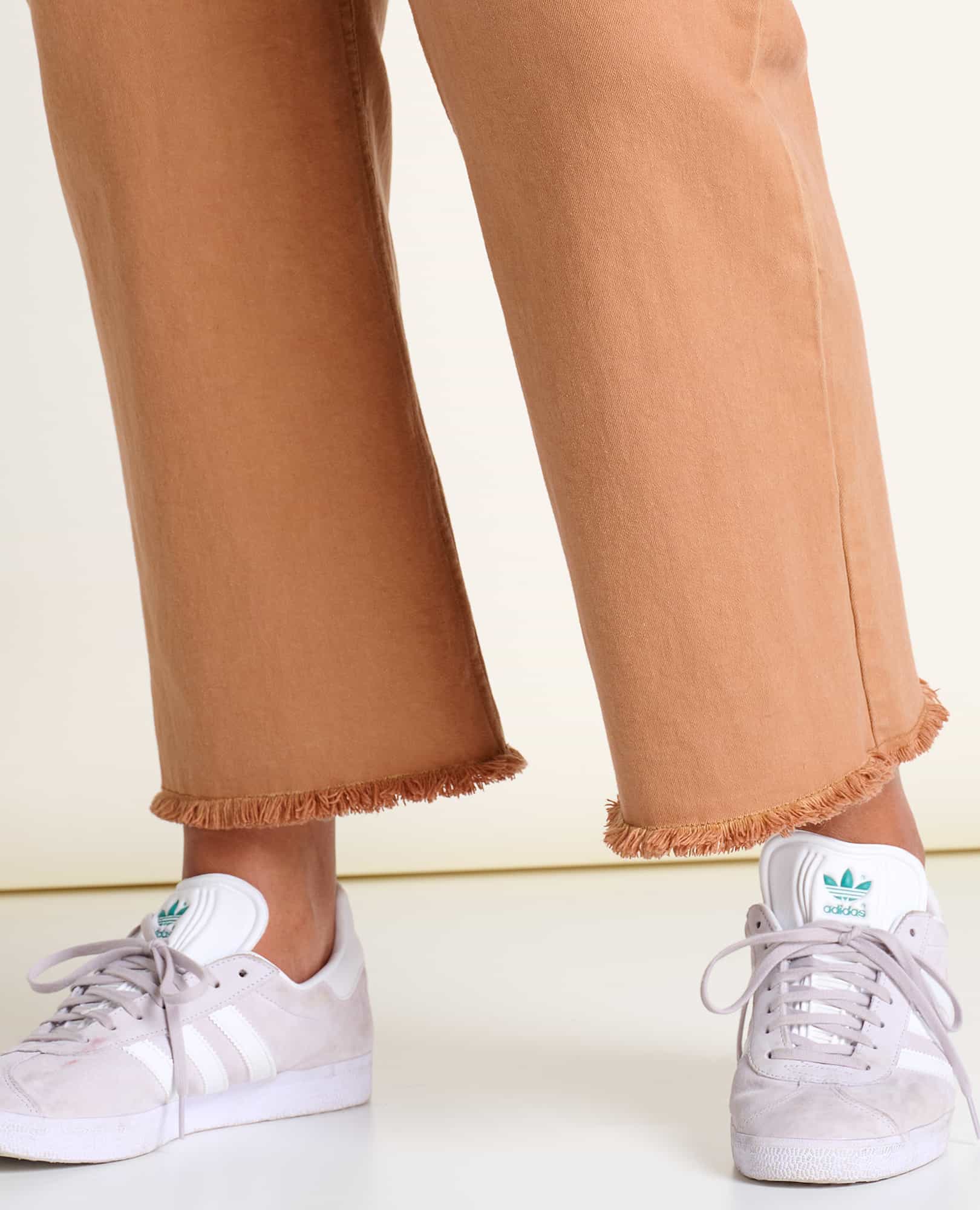 Balsam Seeded Cutoff Pant