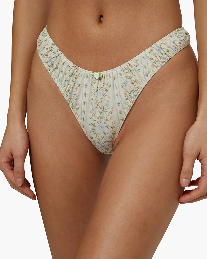 Scrunchie Scoop Bottom