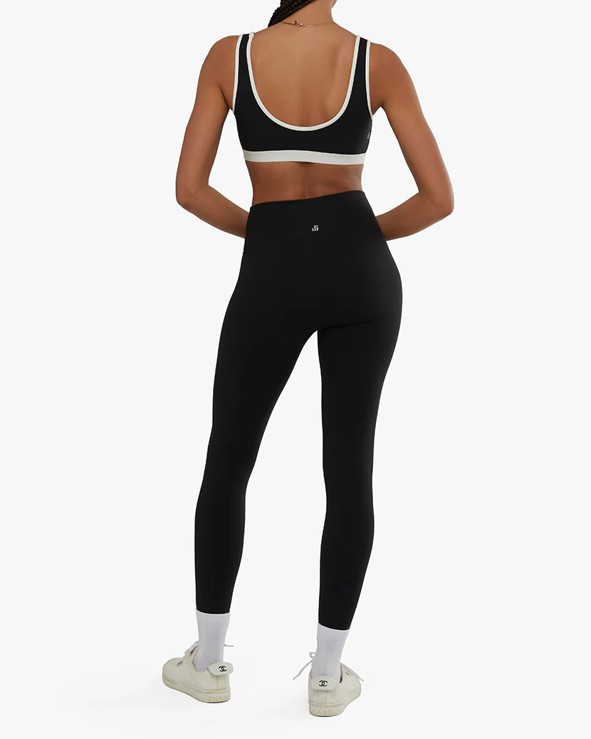 Scoop Neck Silhouette Bra