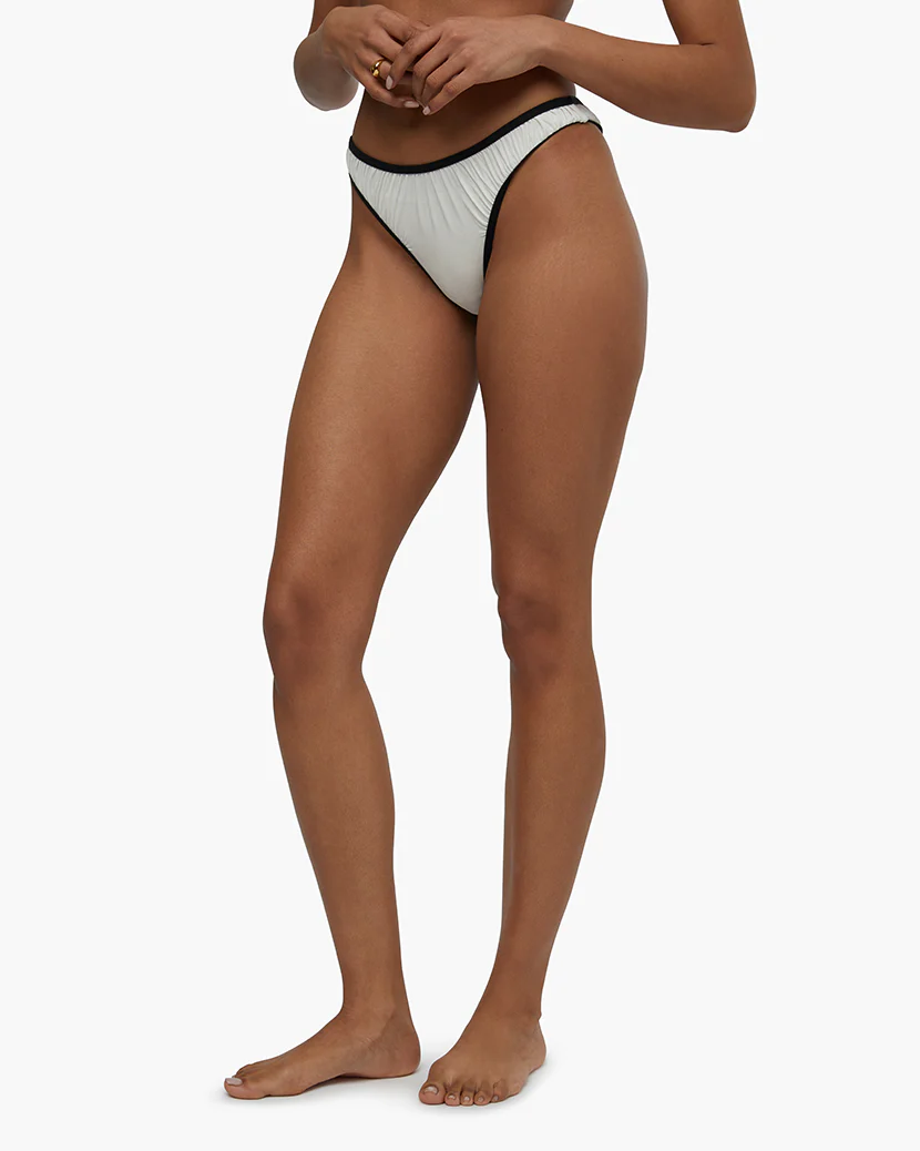 Contrast Scrunchie Scoop Bottom