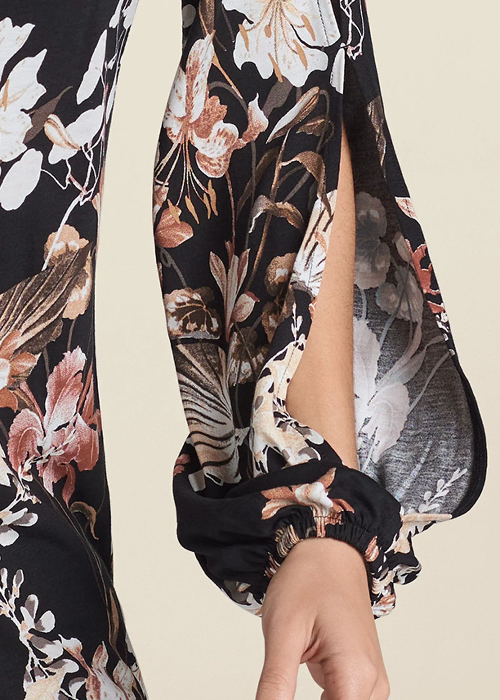 Sleeve detail dress - Black & Brown