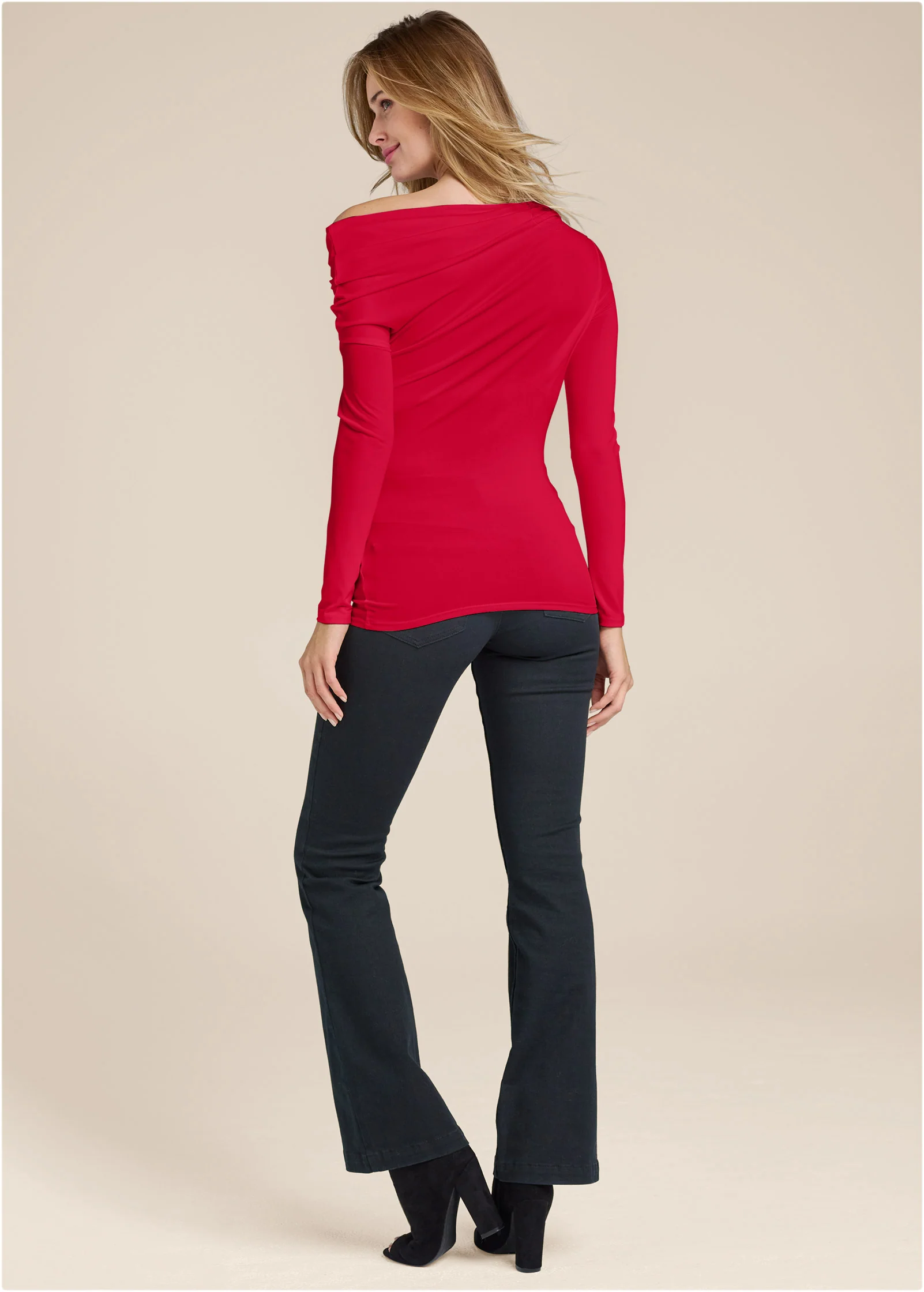 Ruched off-shoulder top - Red