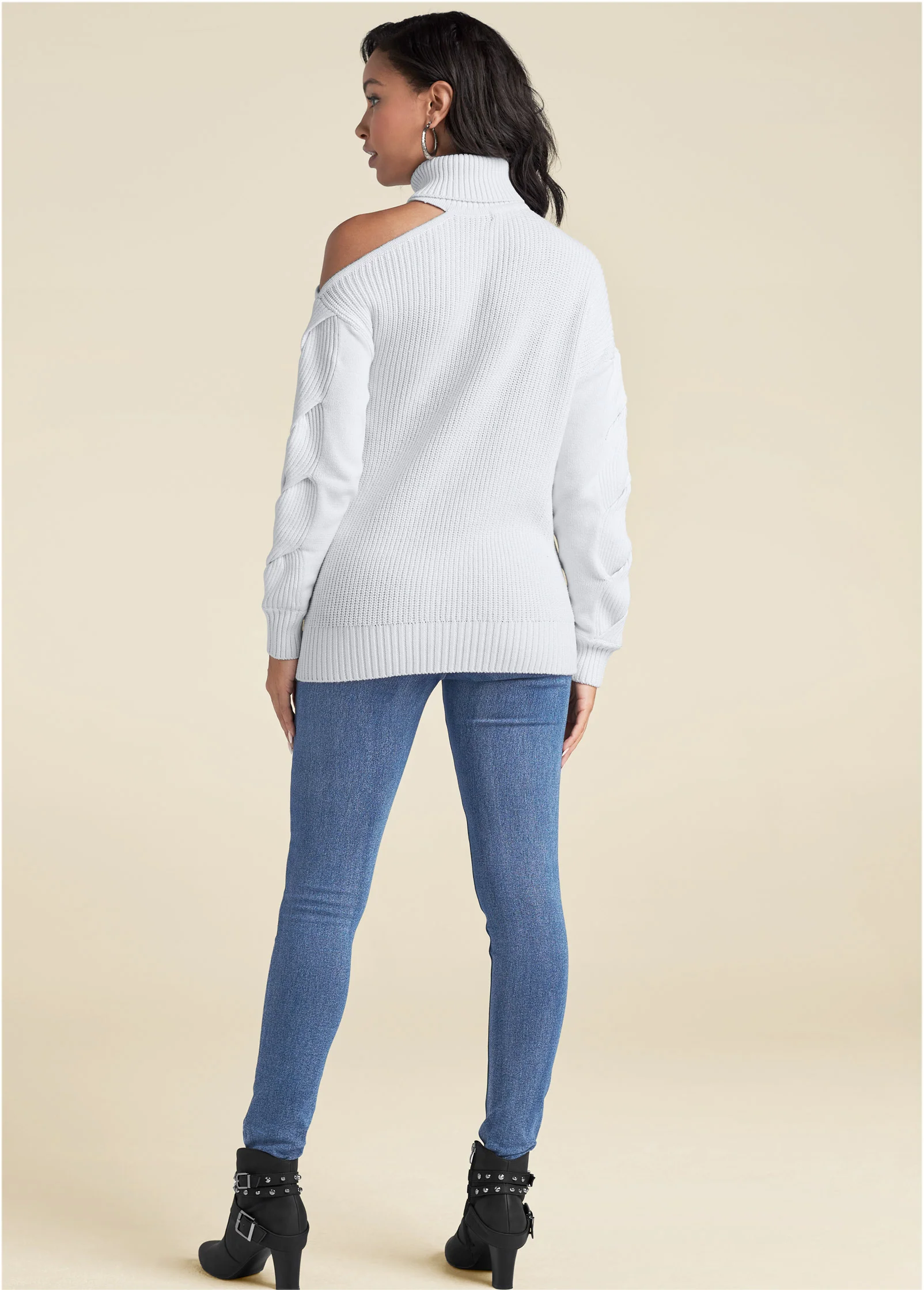 Cutout shoulder turtleneck - White